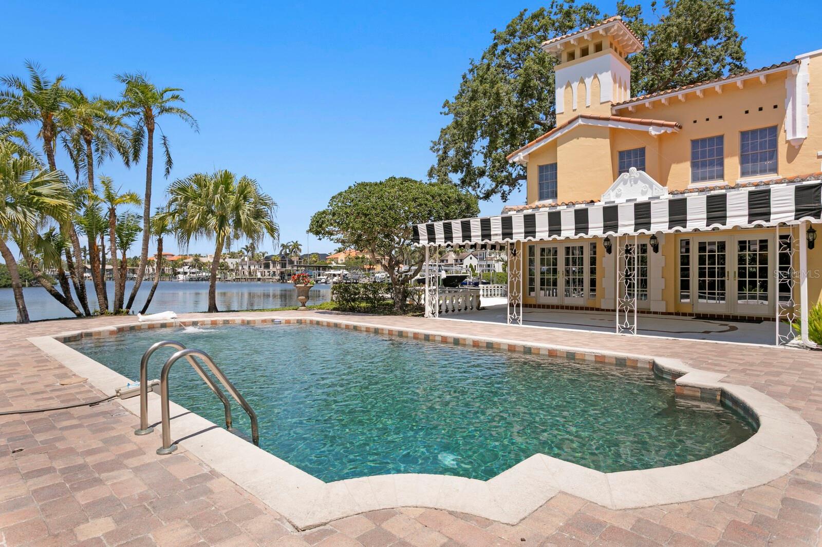 321 BRIGHTWATERS BLVD NE