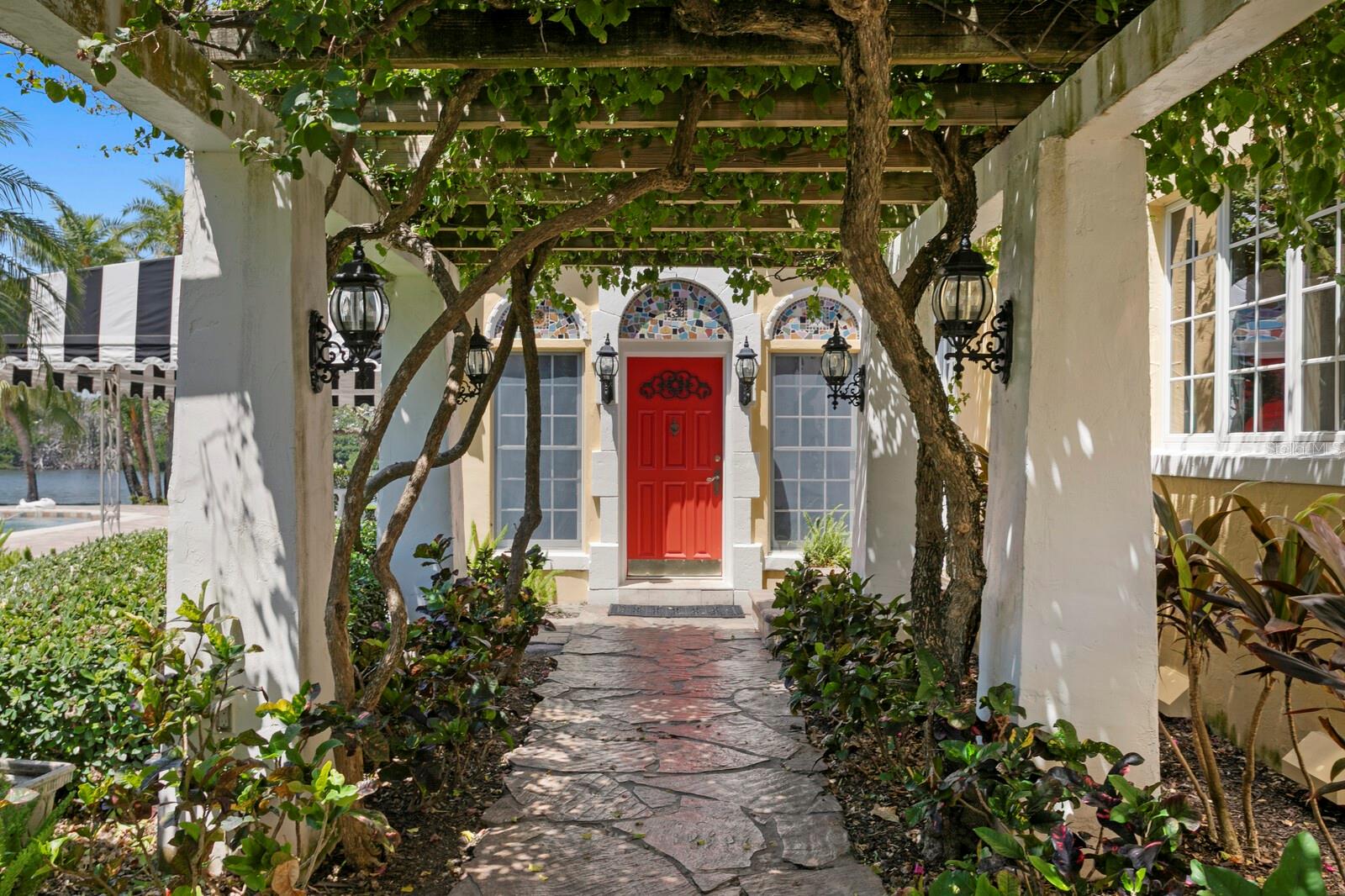 321 BRIGHTWATERS BLVD NE