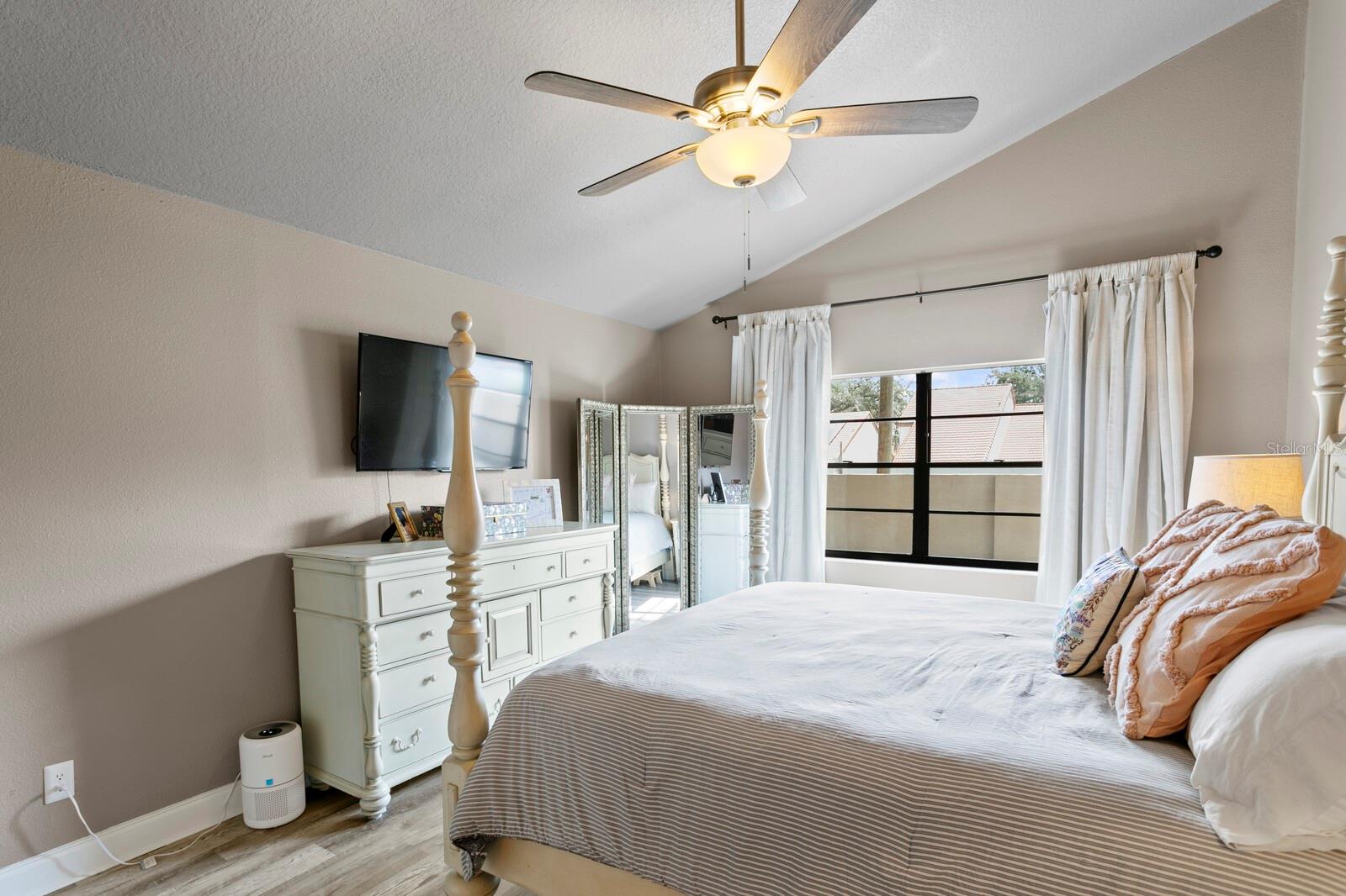 6712 JENNIFER DR
