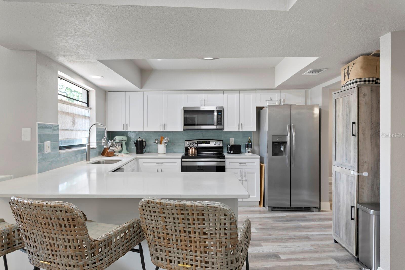 6712 JENNIFER DR