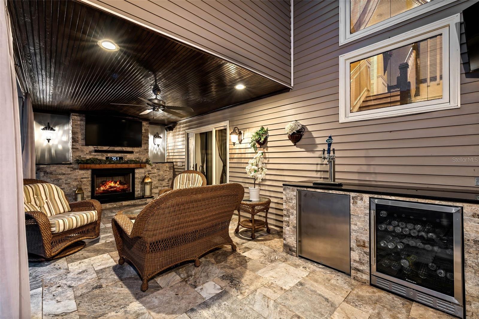 11804 CARROLLWOOD VILLAGE CV