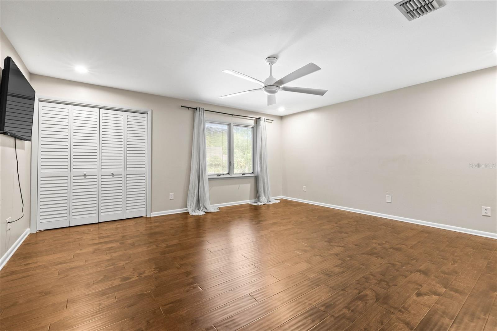 11804 CARROLLWOOD VILLAGE CV