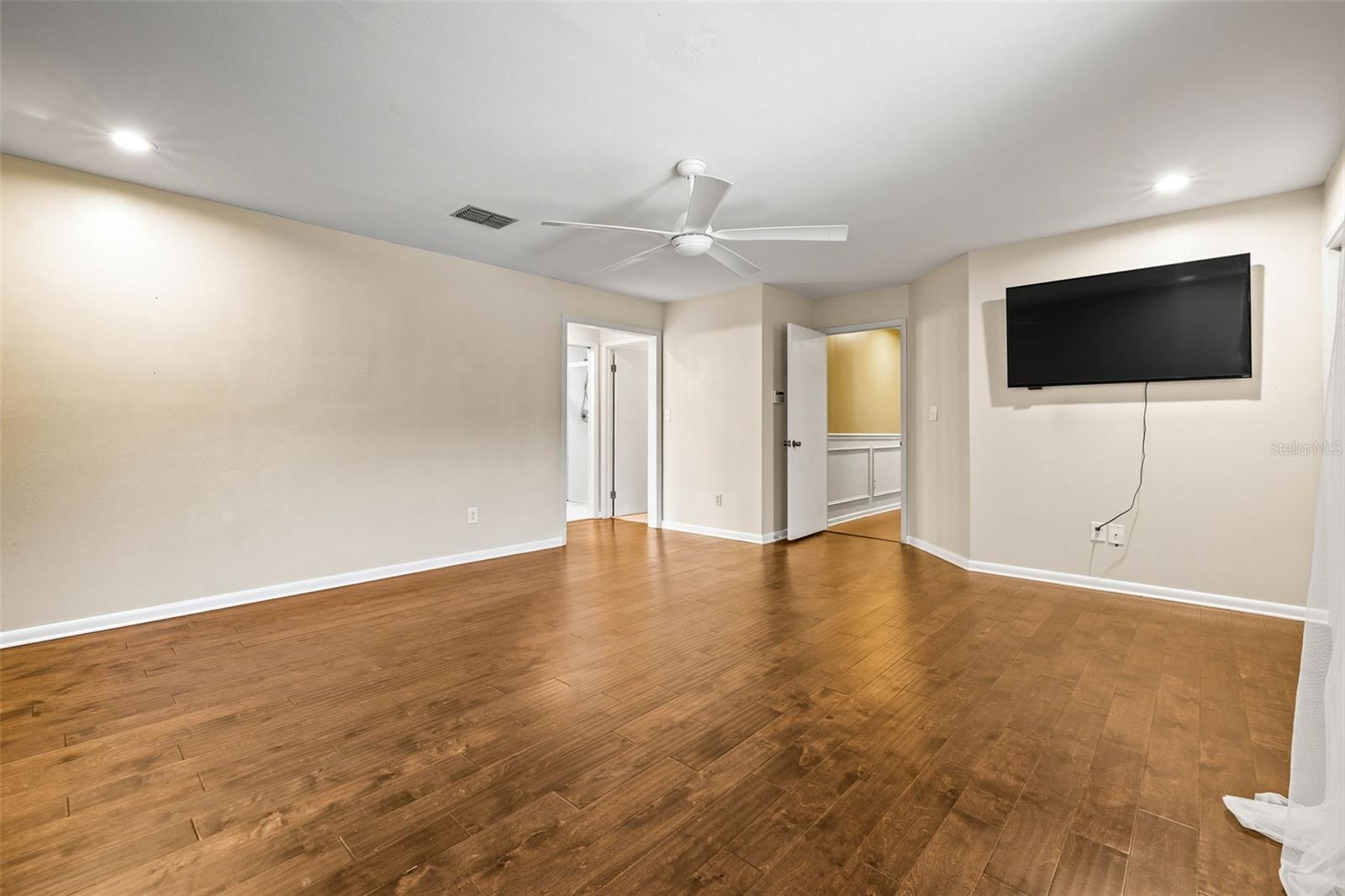 11804 CARROLLWOOD VILLAGE CV