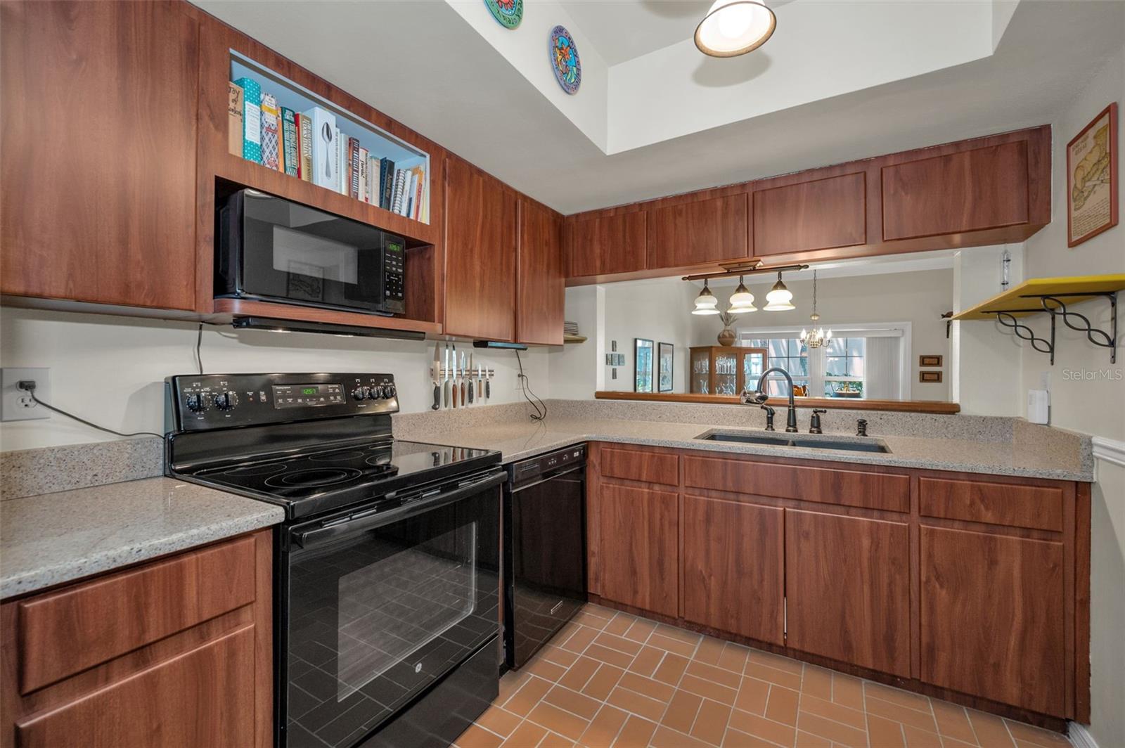 5115 S JULES VERNE CT