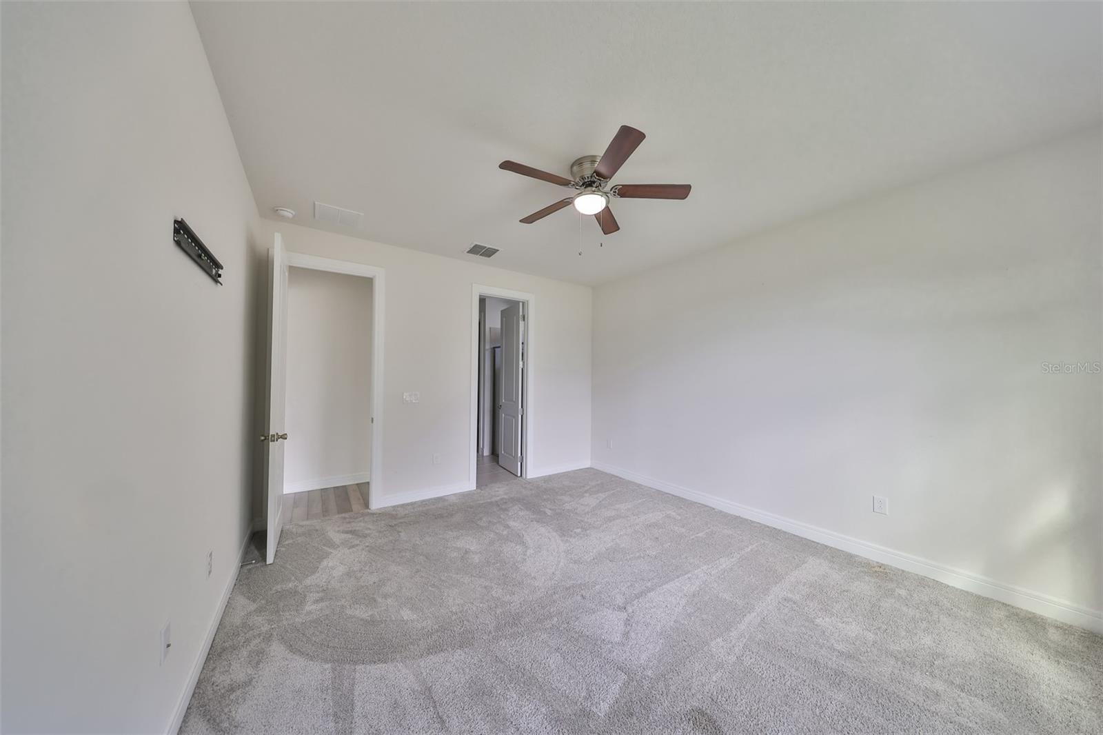 36959 HIGHLAND MEADOWS CT