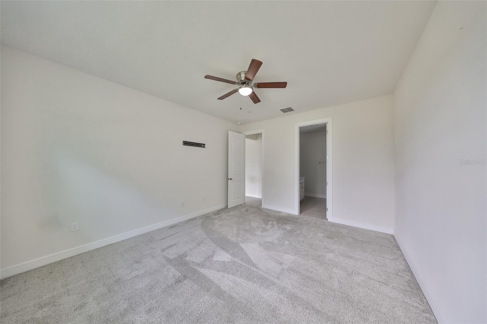 36959 HIGHLAND MEADOWS CT