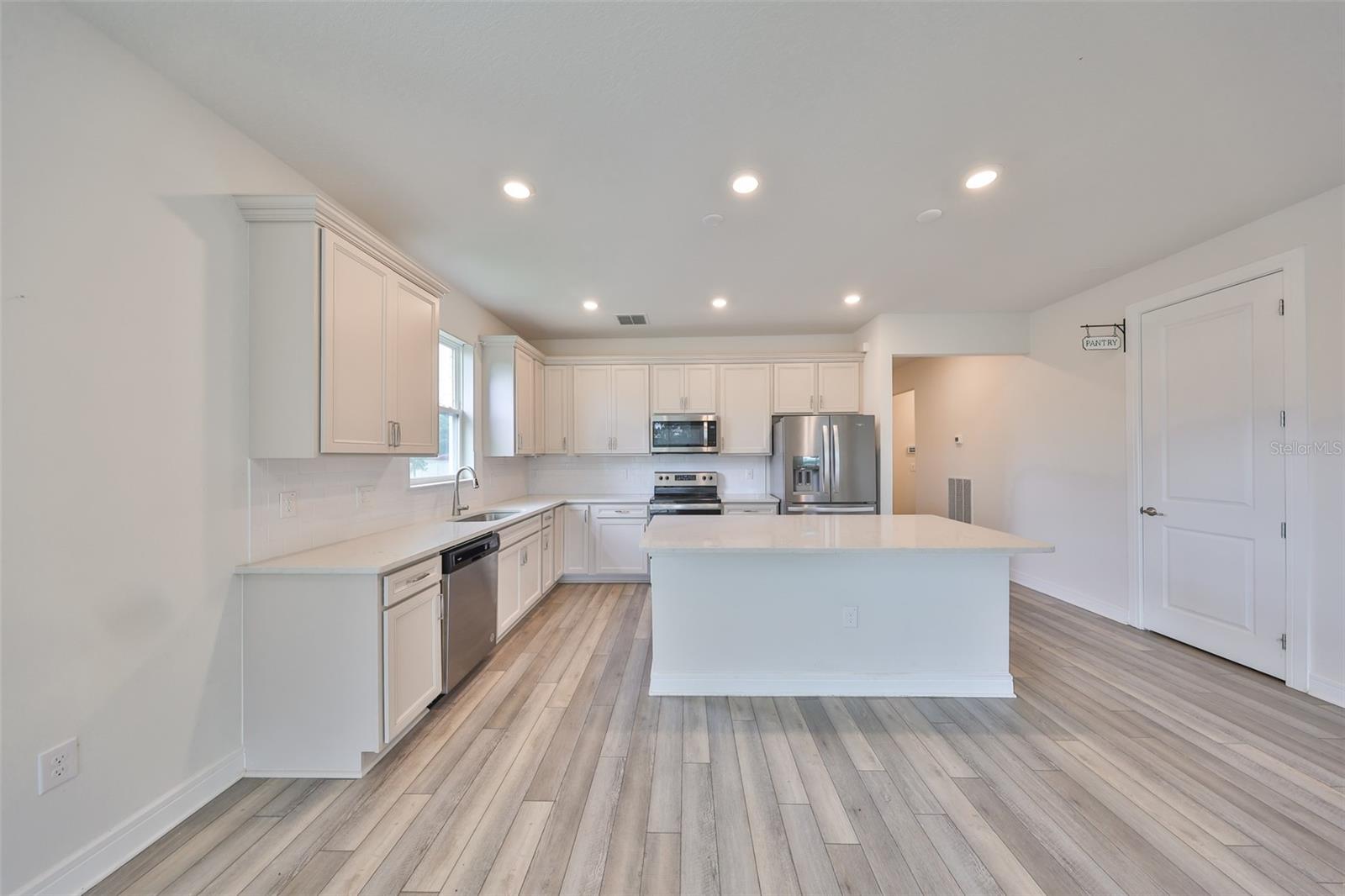 36959 HIGHLAND MEADOWS CT