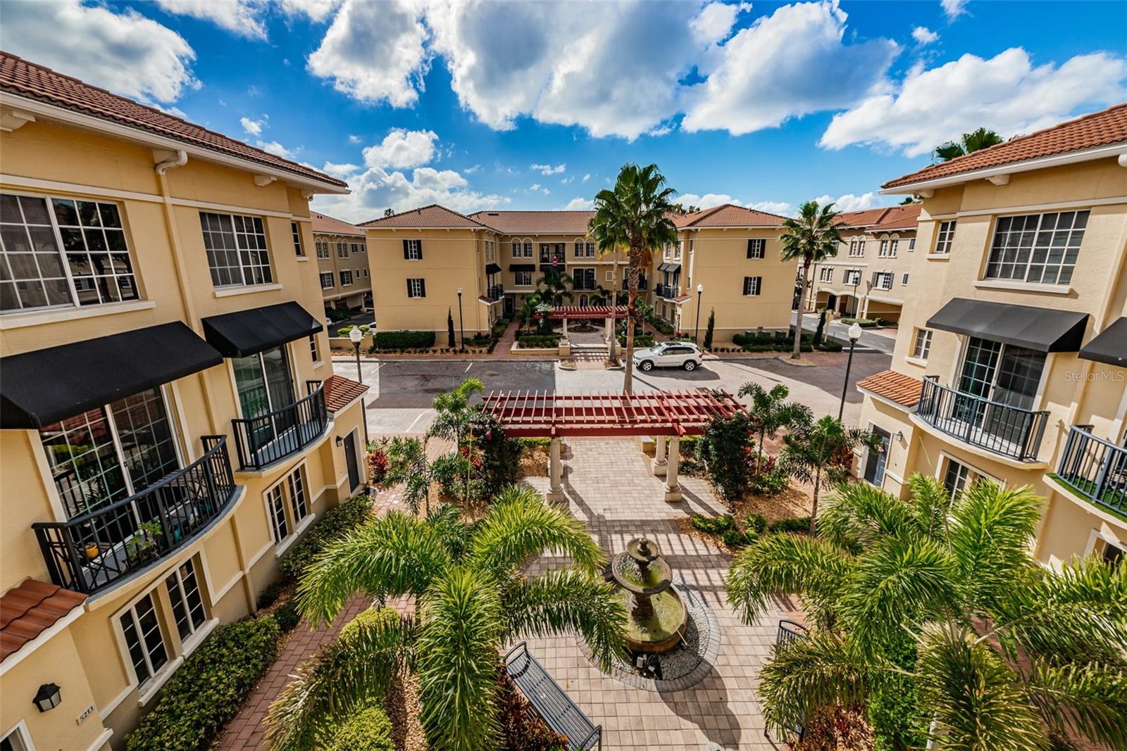 5215 BEACH BREEZE CT #5215