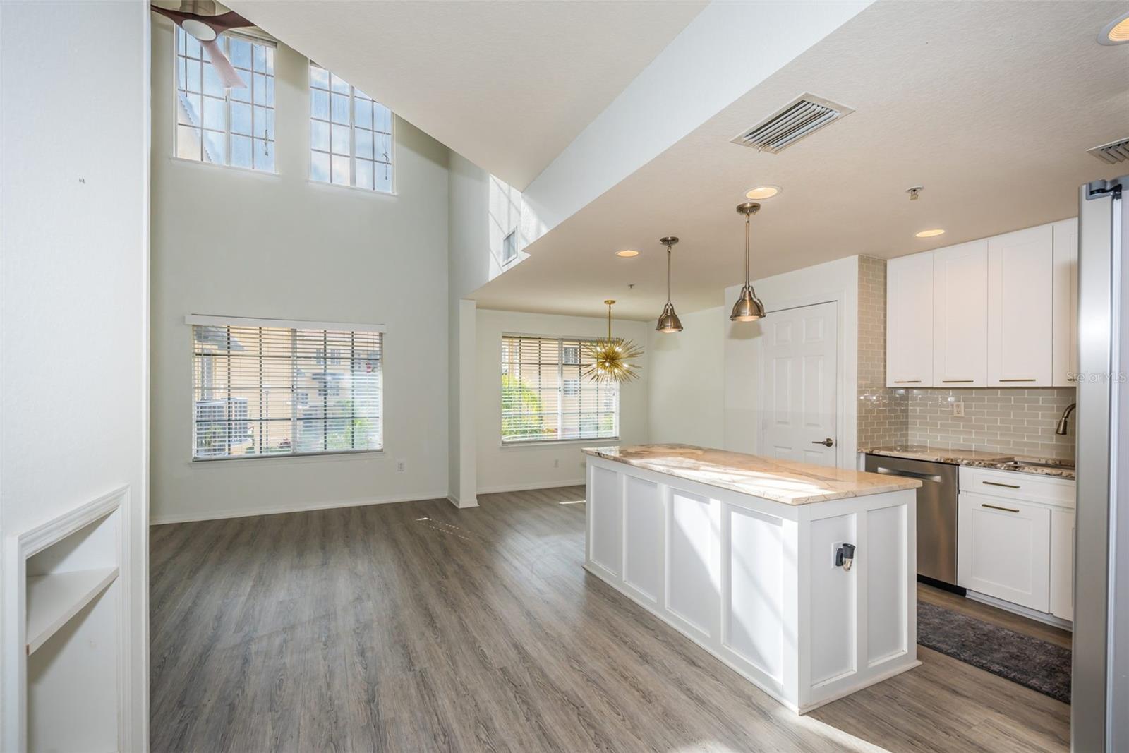 5215 BEACH BREEZE CT #5215