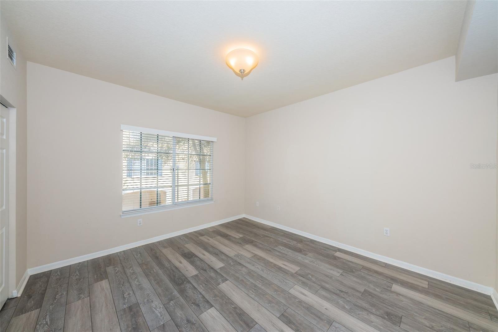 5215 BEACH BREEZE CT #5215