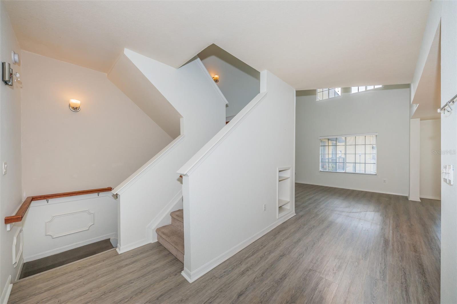 5215 BEACH BREEZE CT #5215