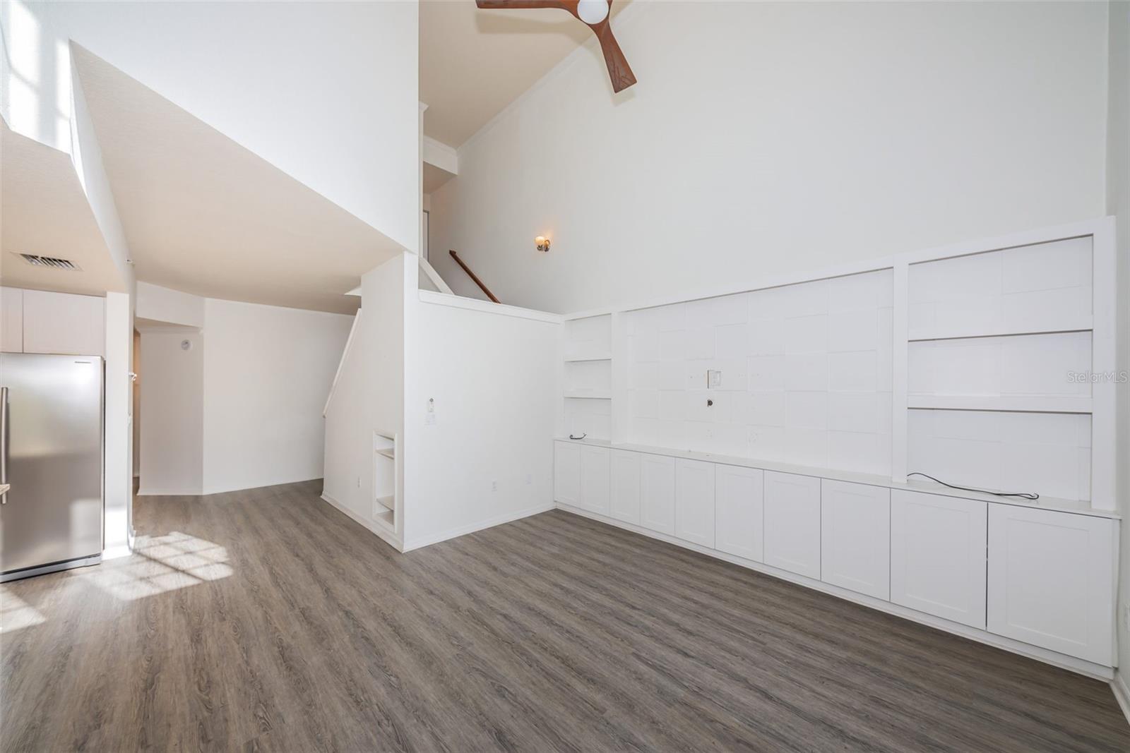 5215 BEACH BREEZE CT #5215