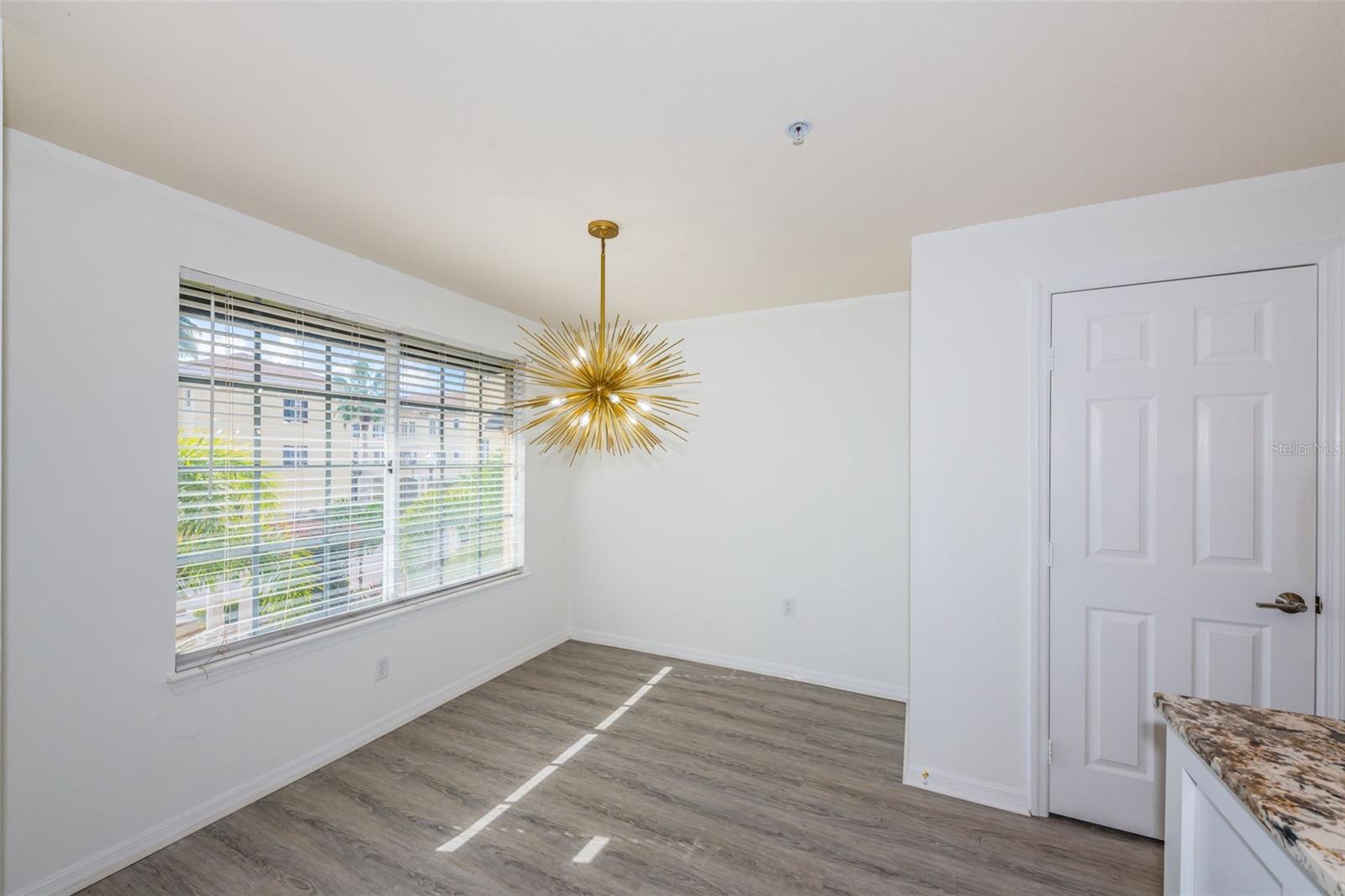 5215 BEACH BREEZE CT #5215