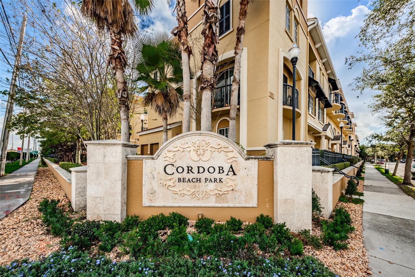 5215 BEACH BREEZE CT #5215