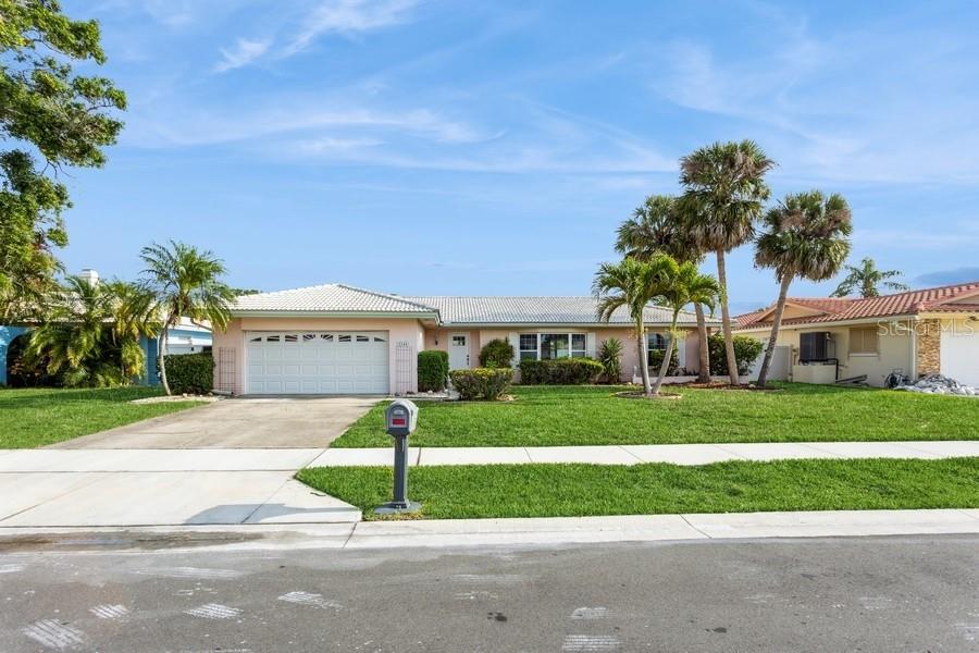 2146 WATERSIDE DR
