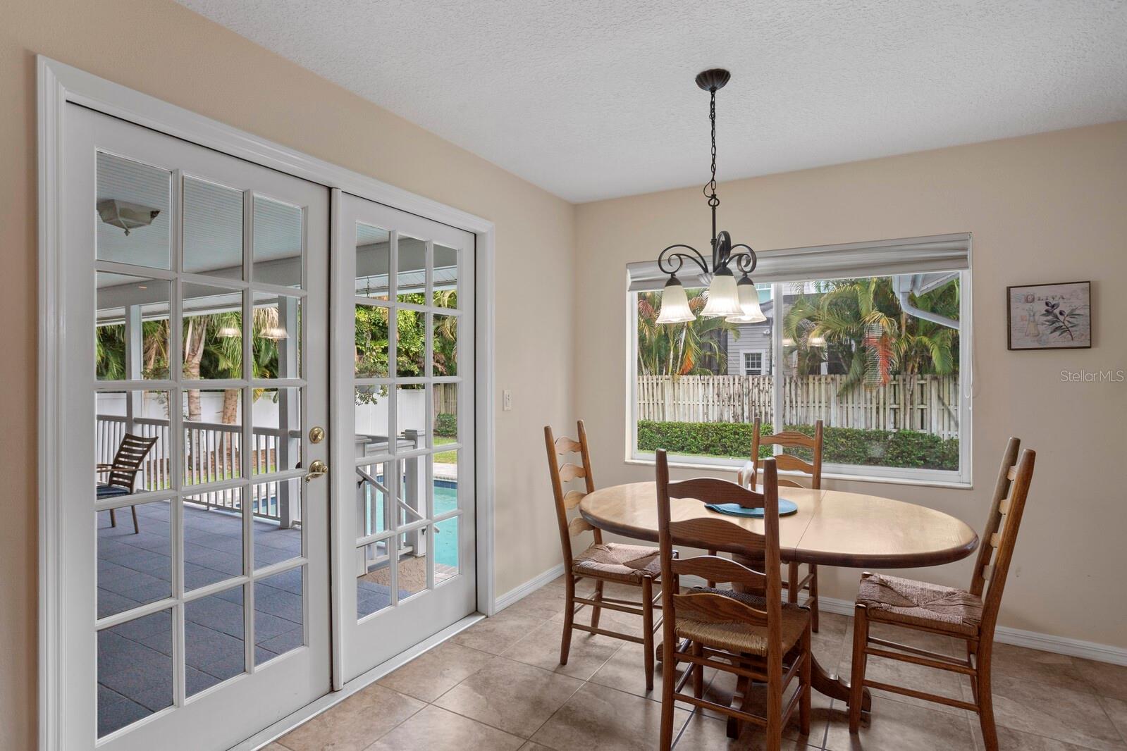 4311 W BEACH PARK DR