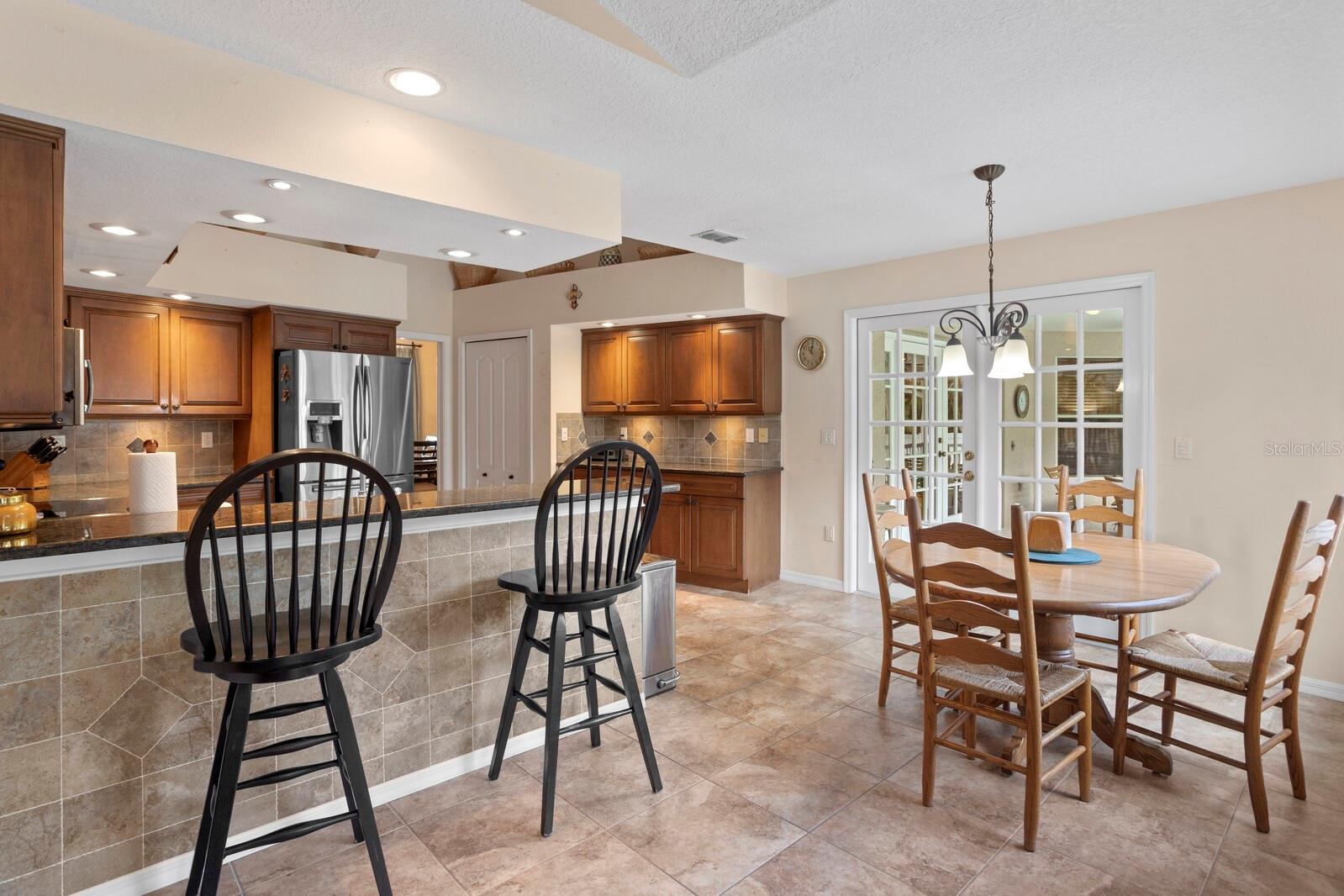 4311 W BEACH PARK DR