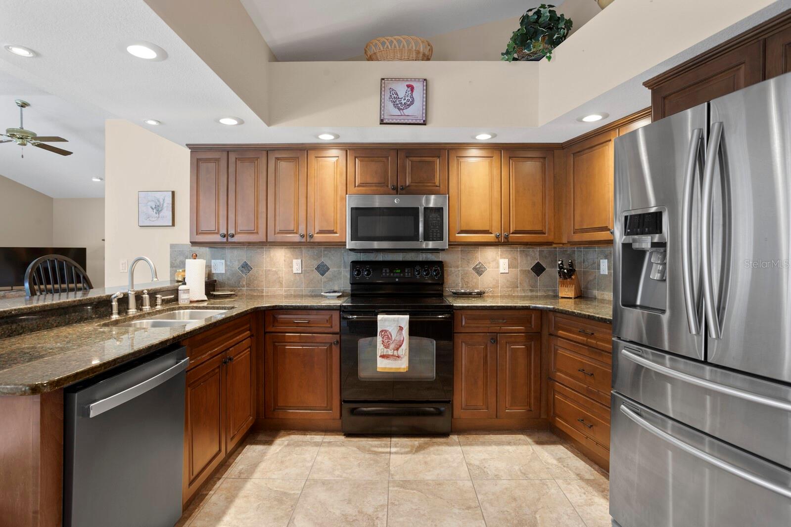 4311 W BEACH PARK DR