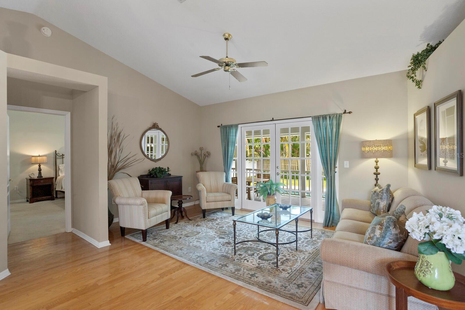 4311 W BEACH PARK DR