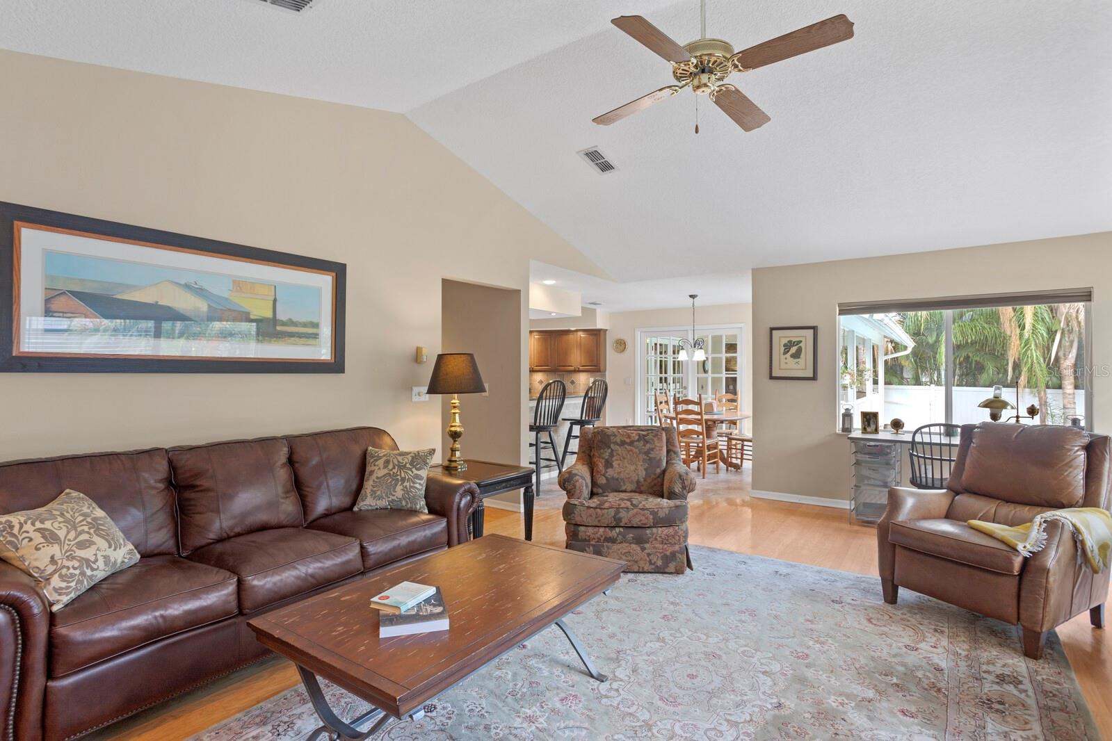 4311 W BEACH PARK DR