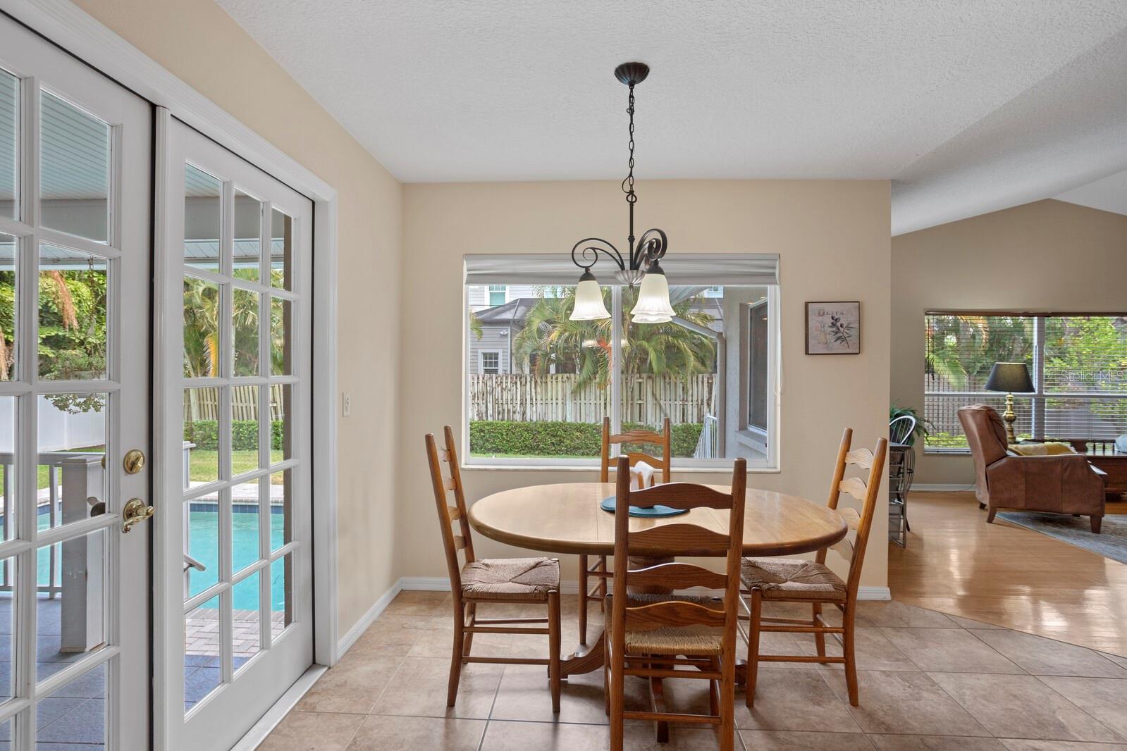 4311 W BEACH PARK DR