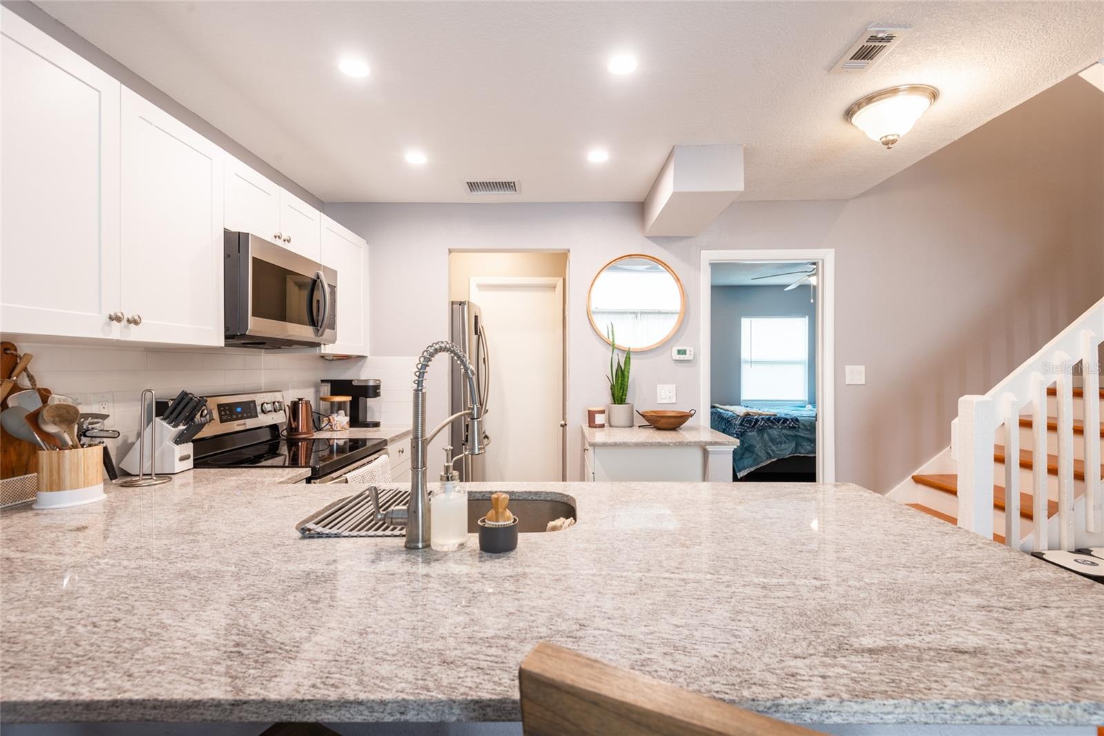 2643 ST JOSEPHS DR W