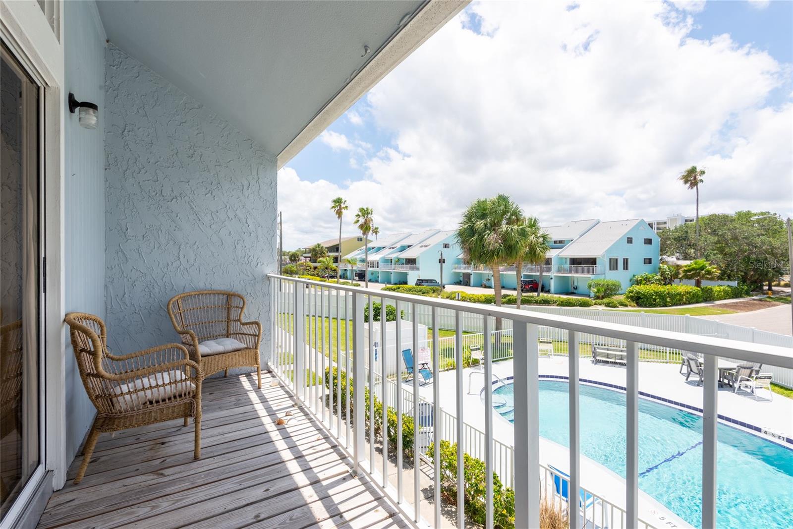 2643 ST JOSEPHS DR W