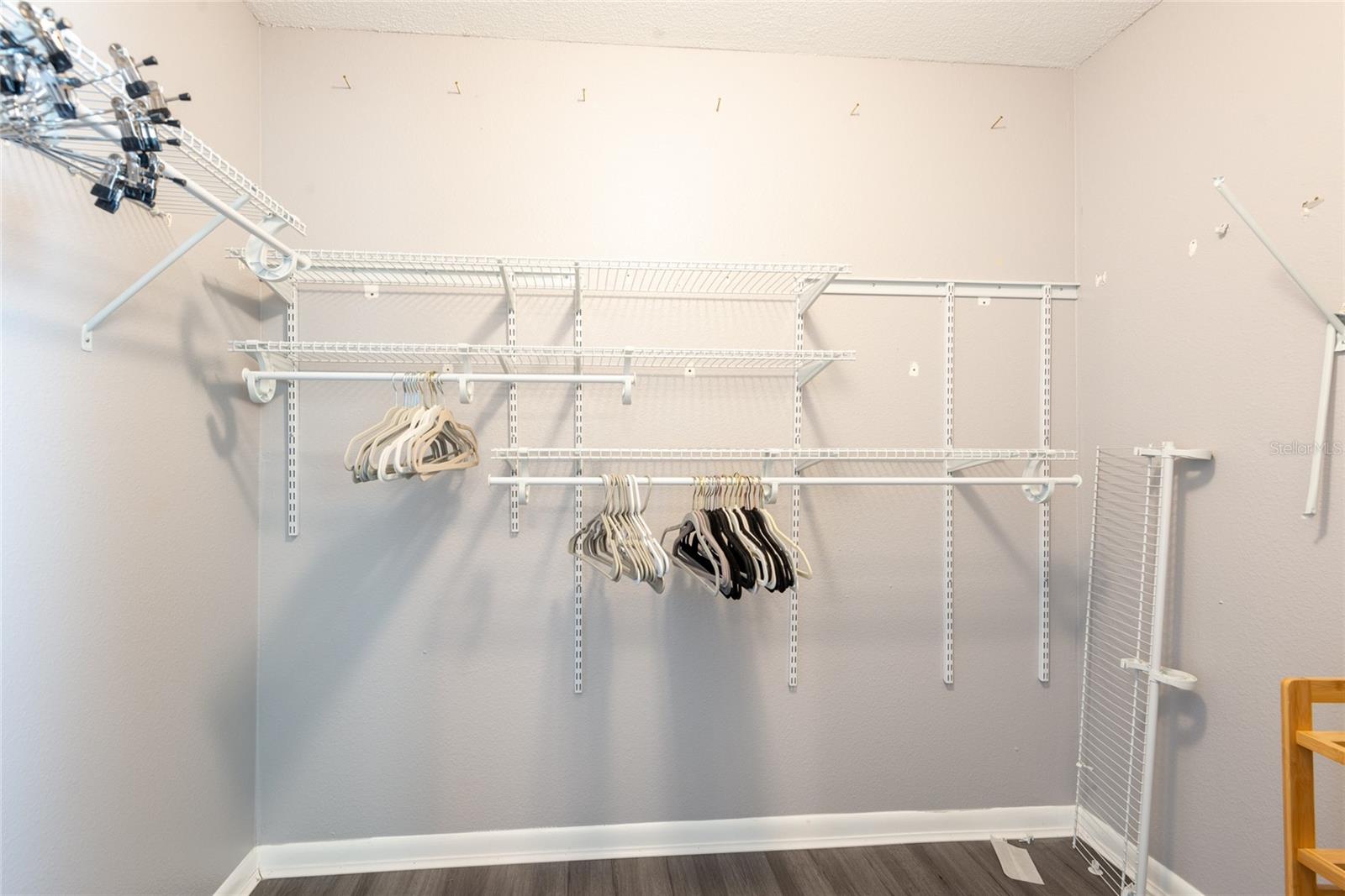 2643 ST JOSEPHS DR W