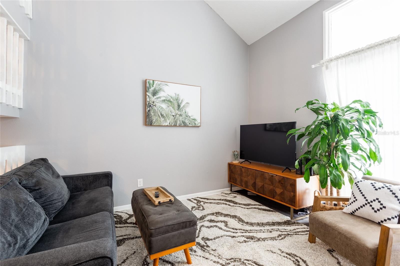 2643 ST JOSEPHS DR W