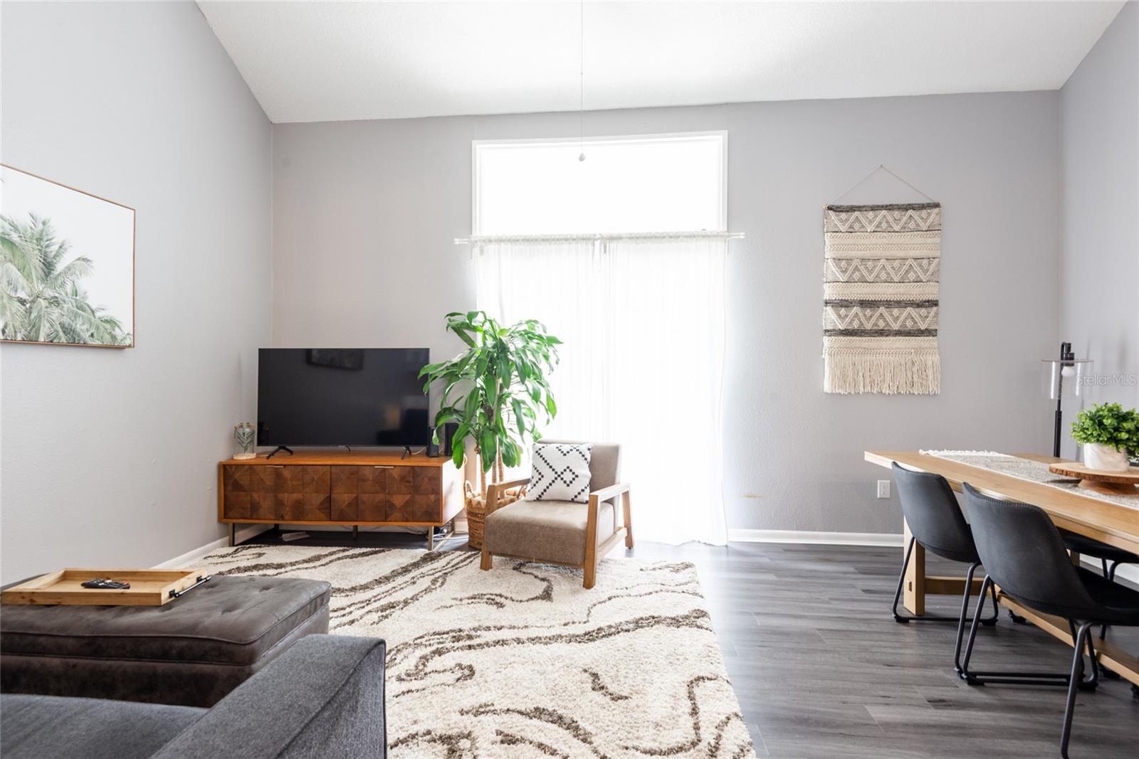 2643 ST JOSEPHS DR W