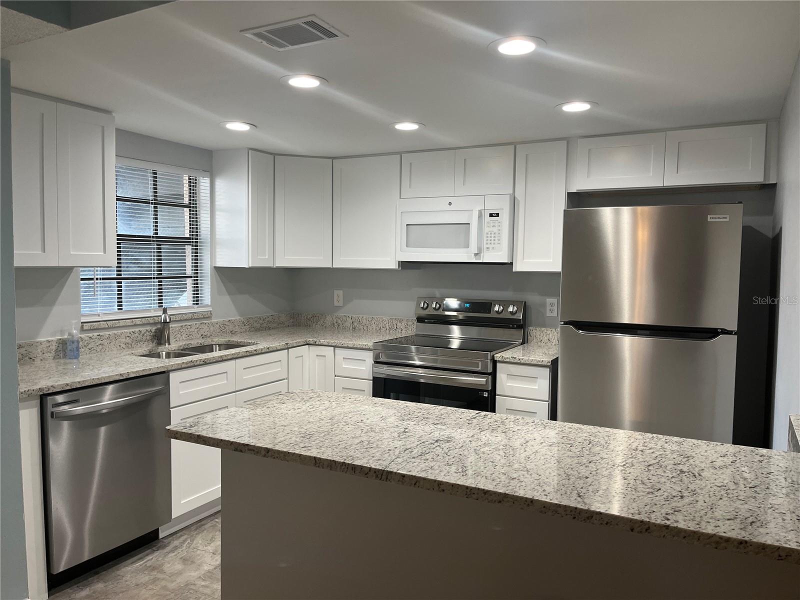 4008 ASHFORD GREEN PL #F101