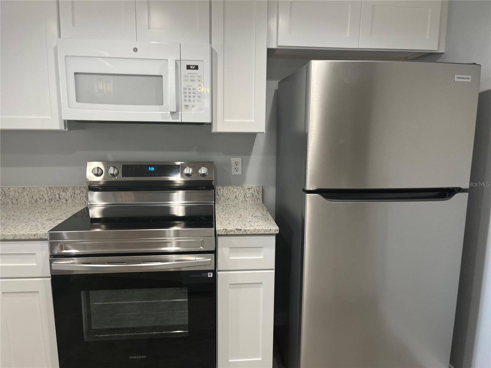 4008 ASHFORD GREEN PL #F101