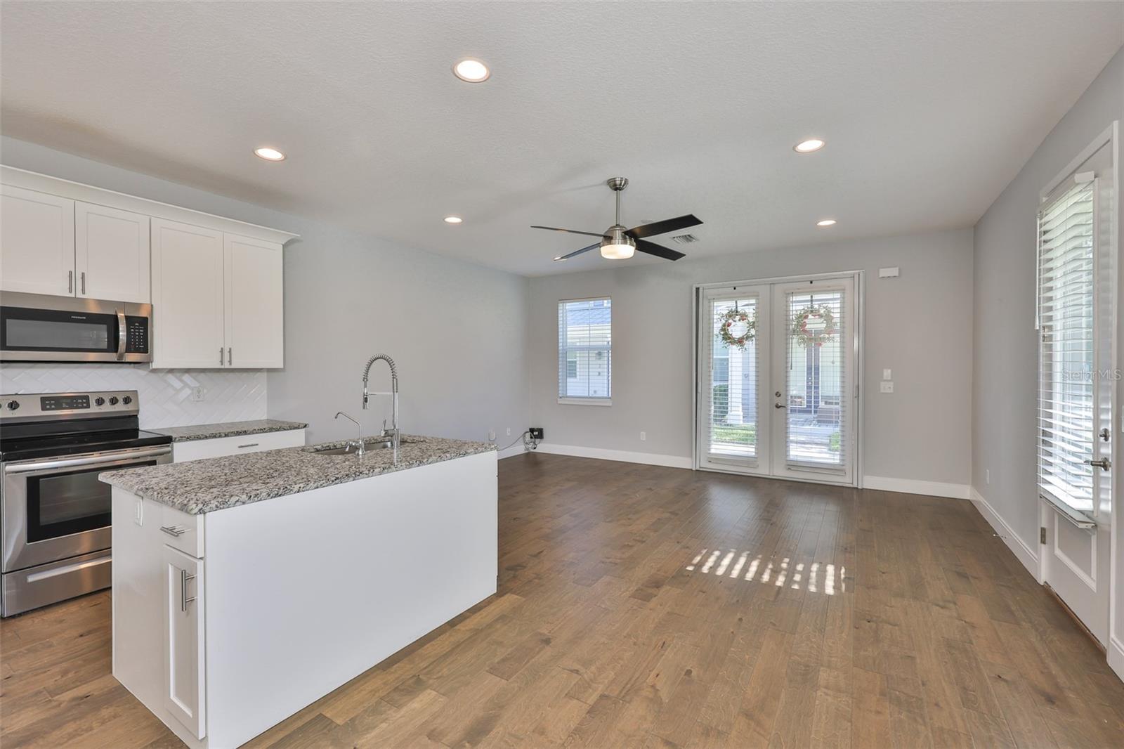 6619 S MANHATTAN AVE #1