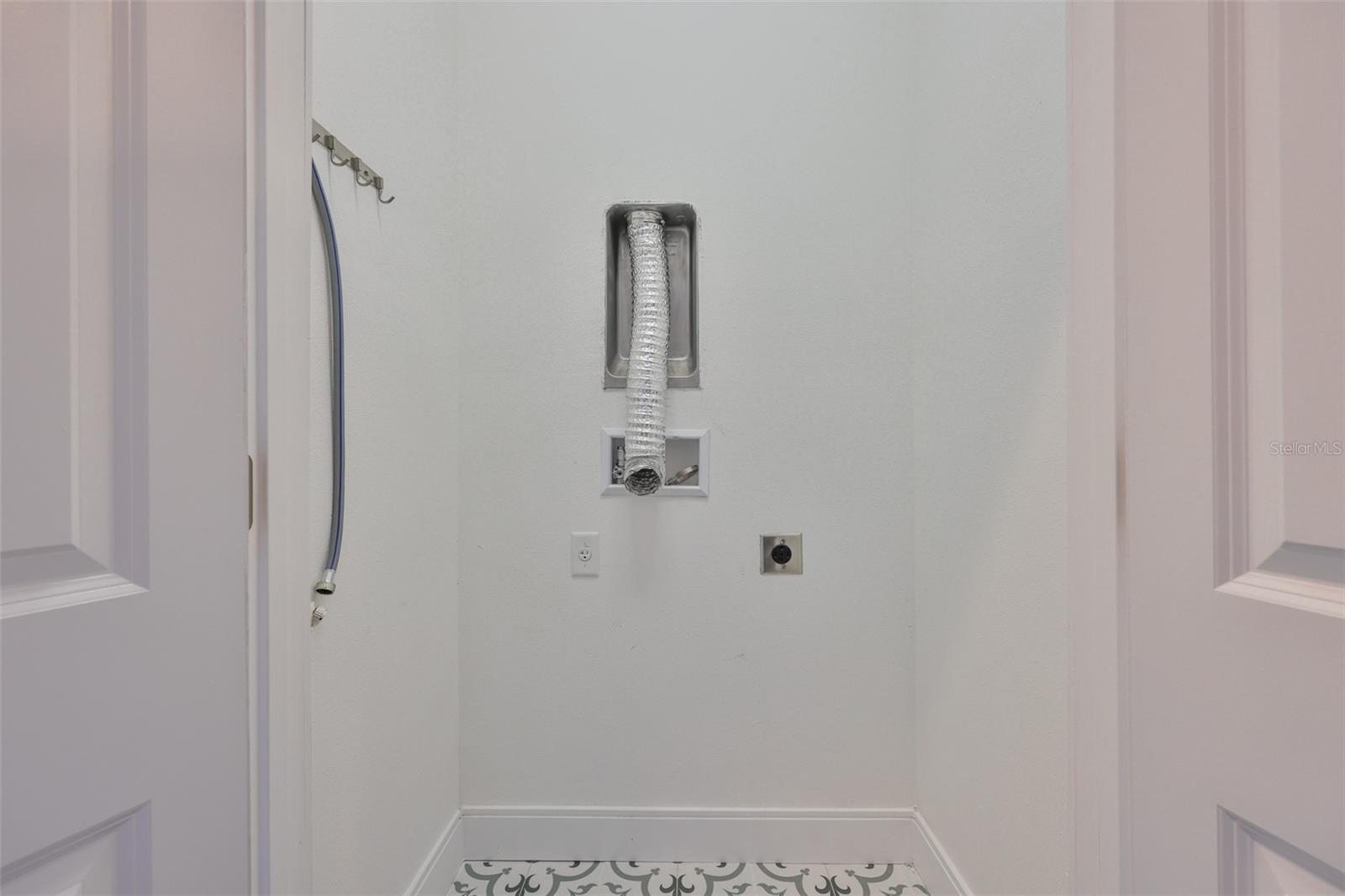 6619 S MANHATTAN AVE #1