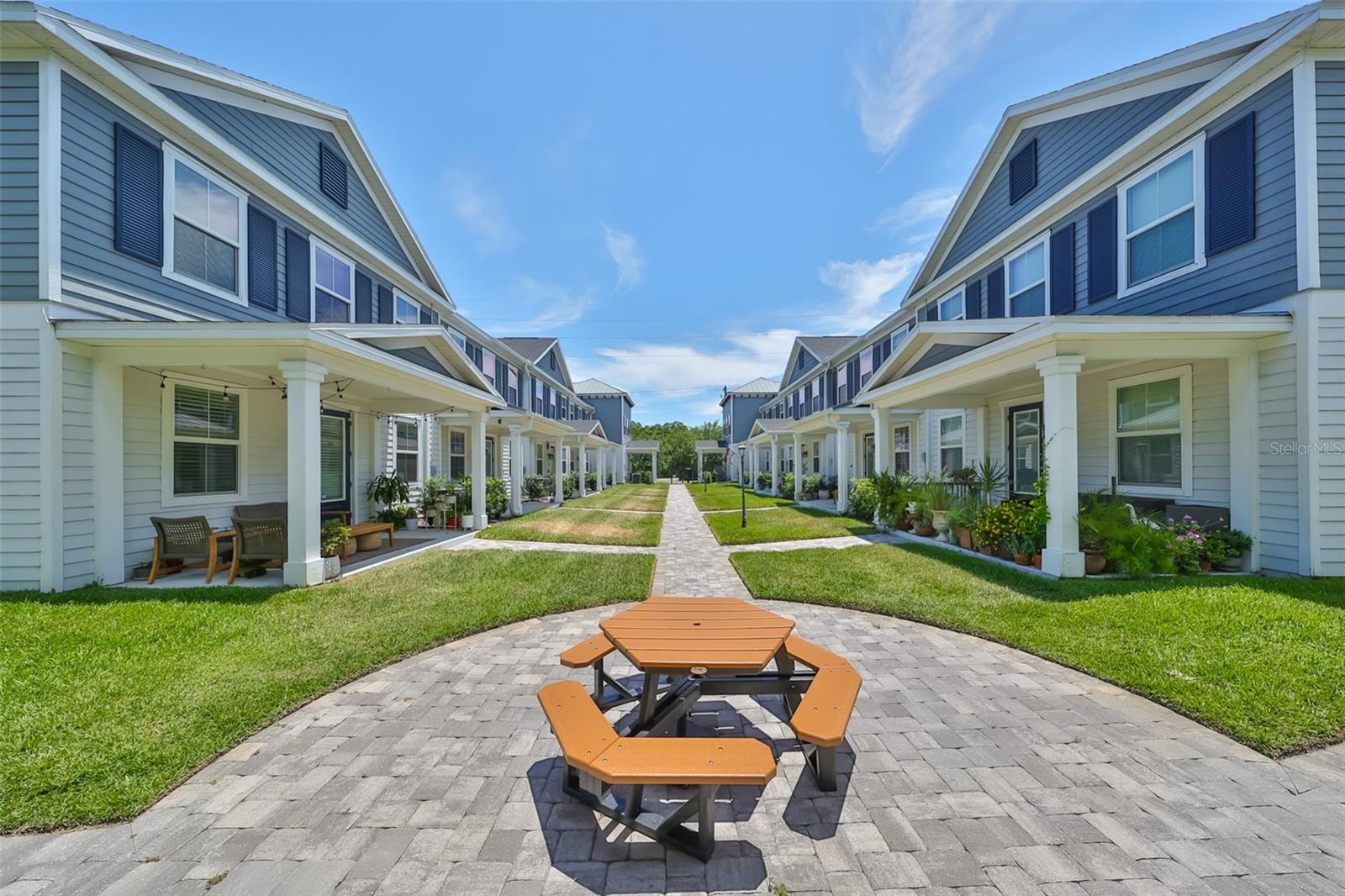 6619 S MANHATTAN AVE #1