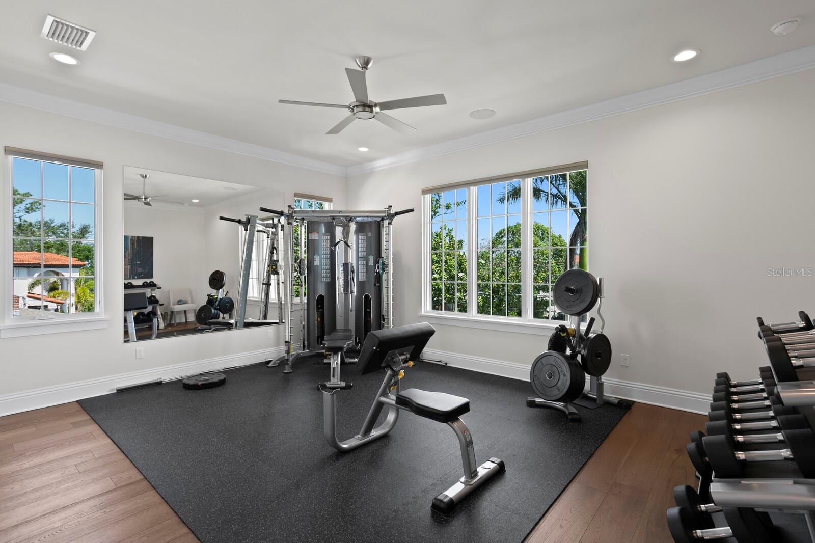 5110 W LONGFELLOW AVE