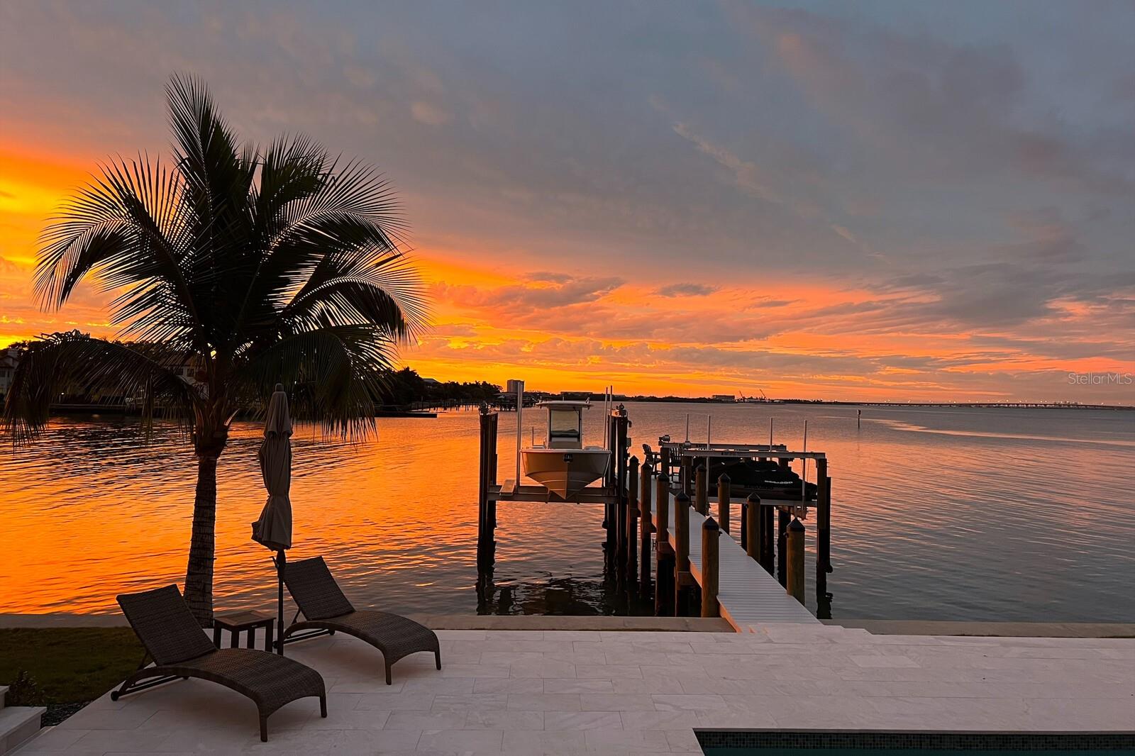 5110 W LONGFELLOW AVE