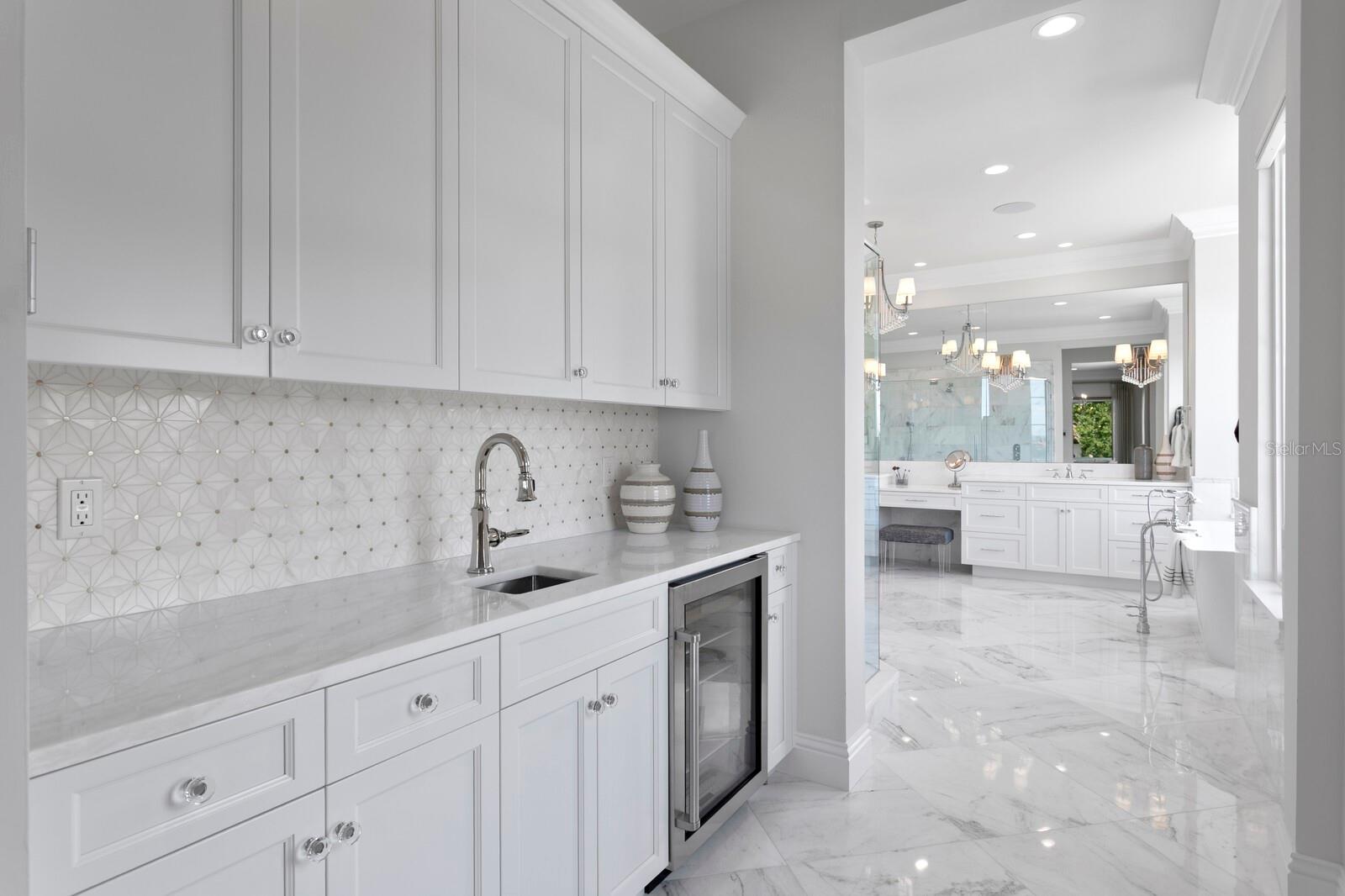 5110 W LONGFELLOW AVE