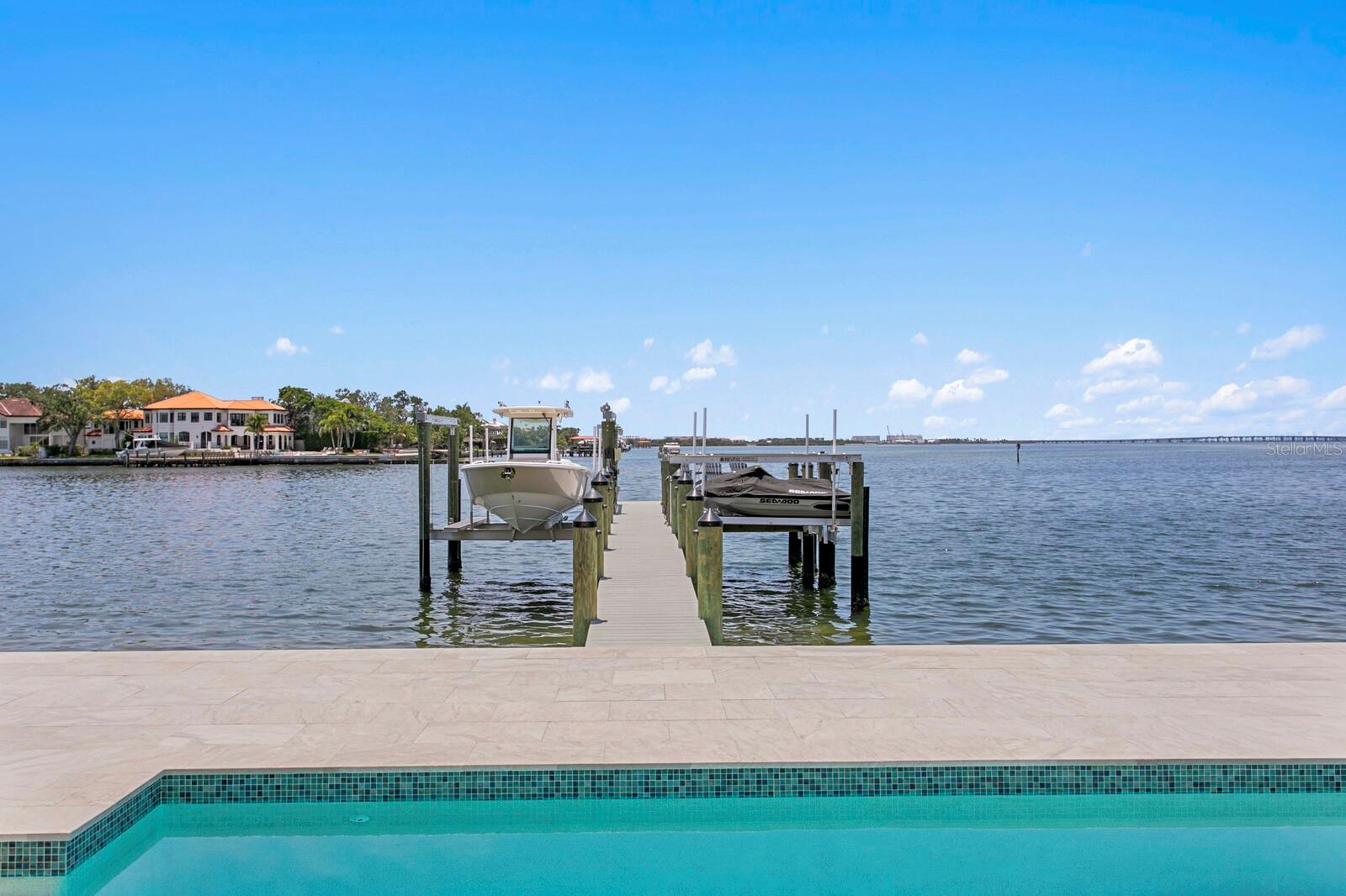 5110 W LONGFELLOW AVE