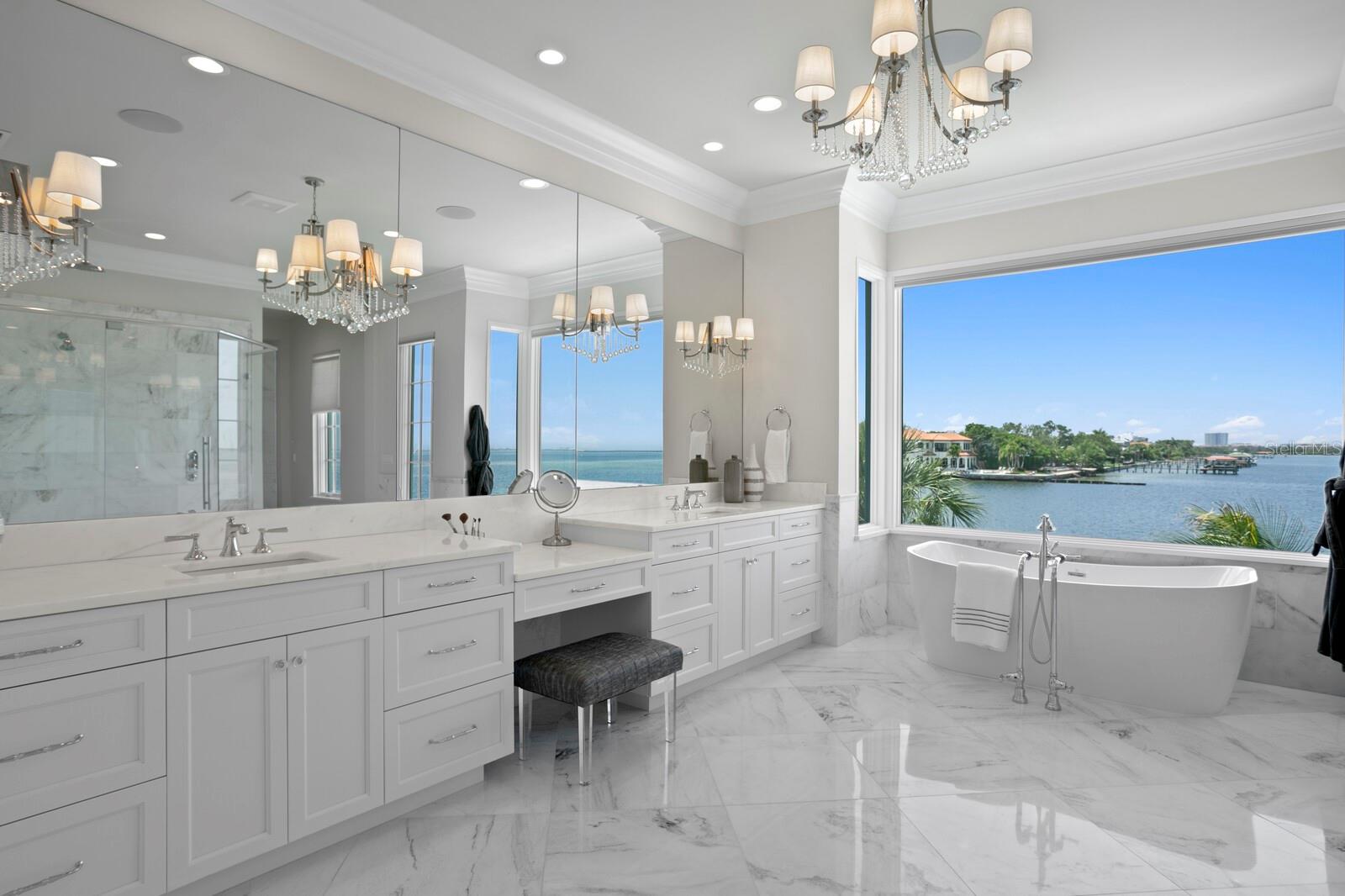 5110 W LONGFELLOW AVE