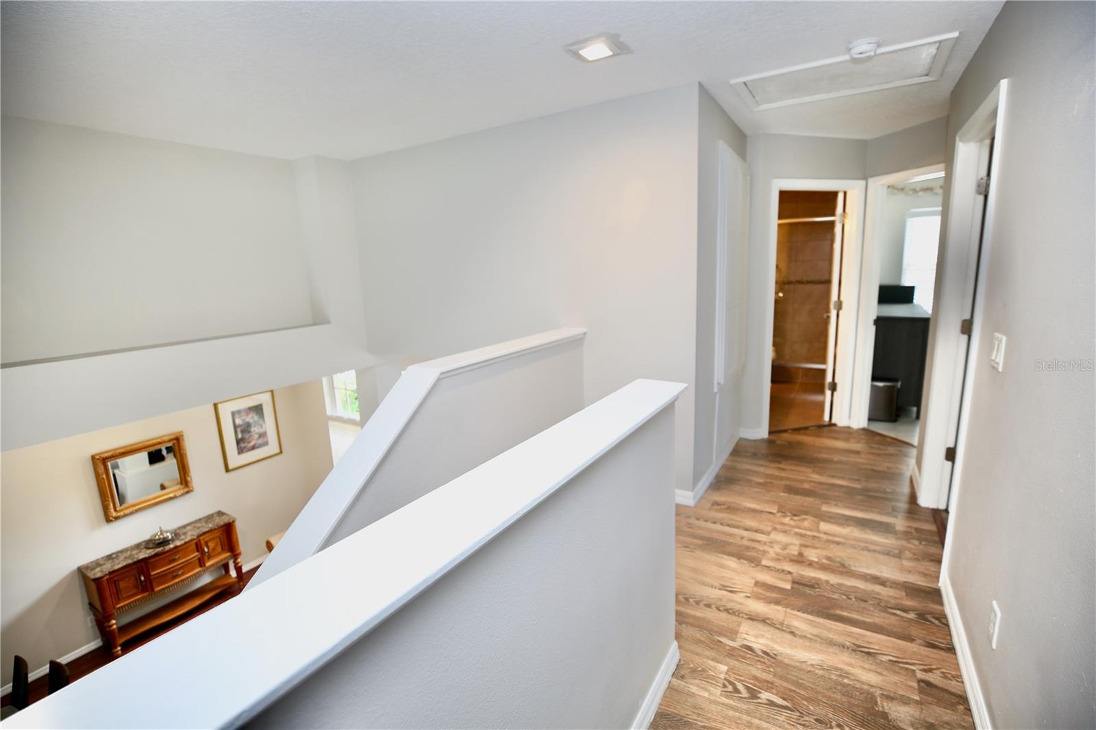 11821 EASTHAMPTON DR