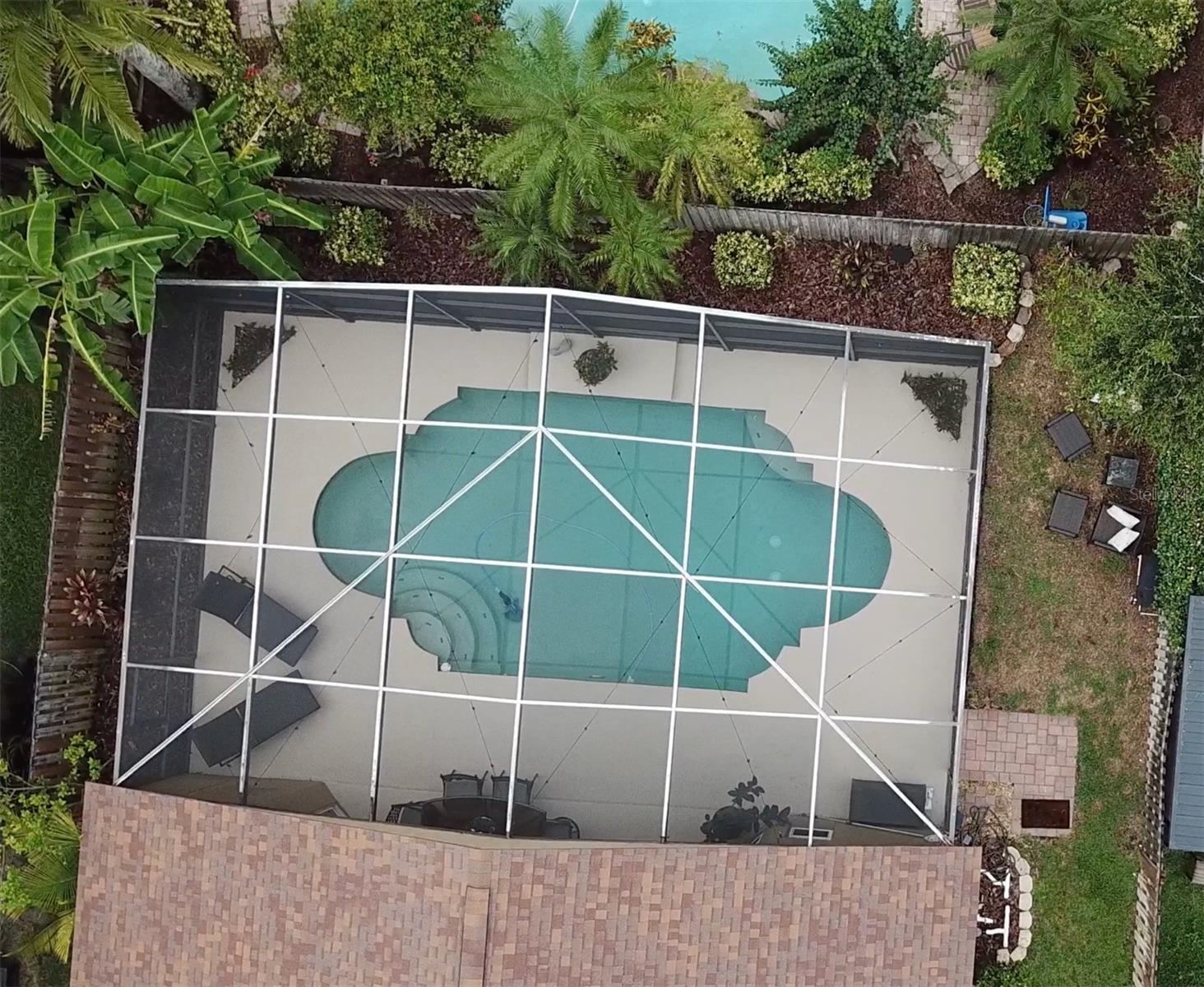 11821 EASTHAMPTON DR