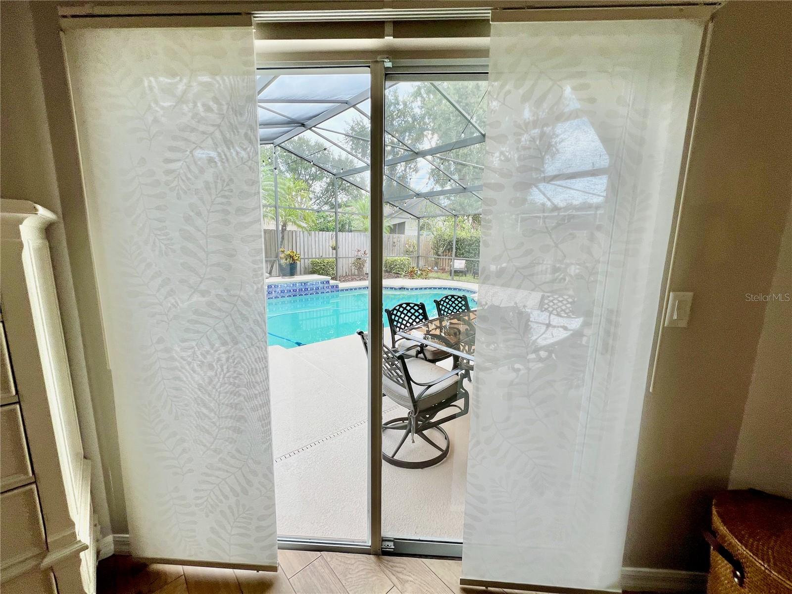 11821 EASTHAMPTON DR