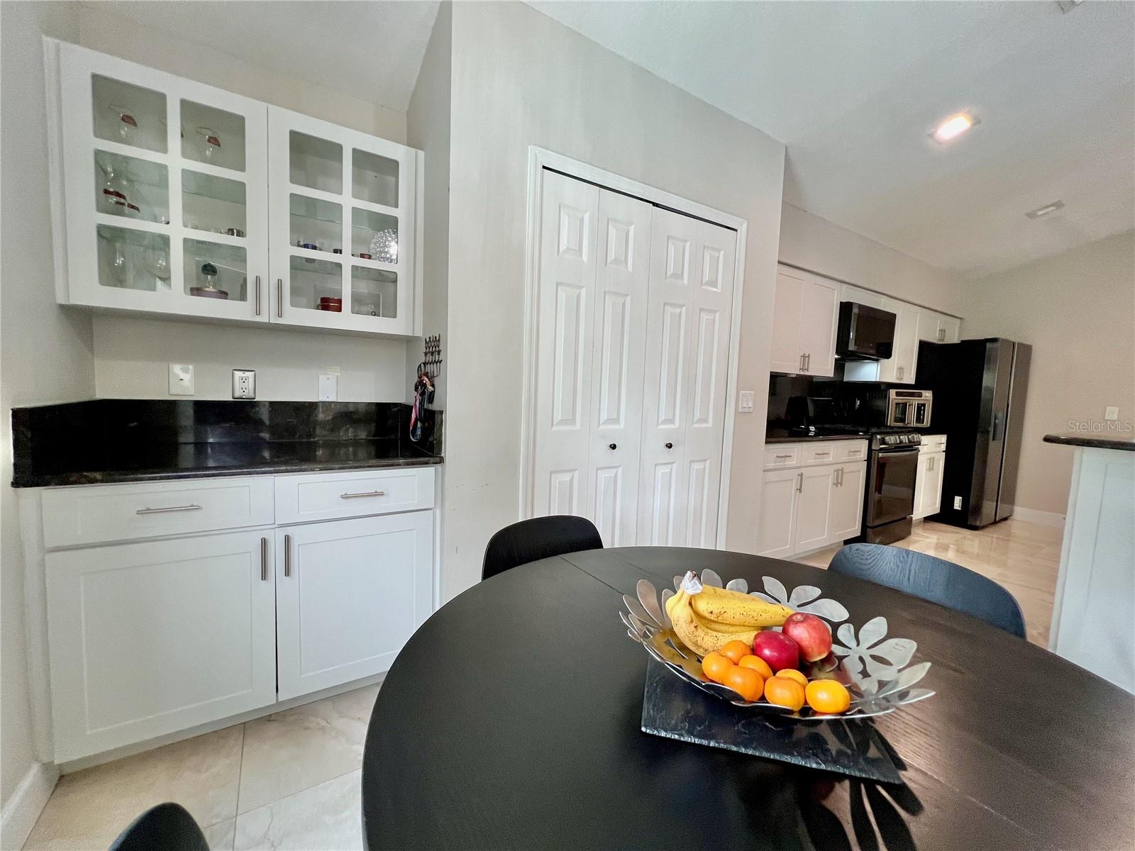 11821 EASTHAMPTON DR