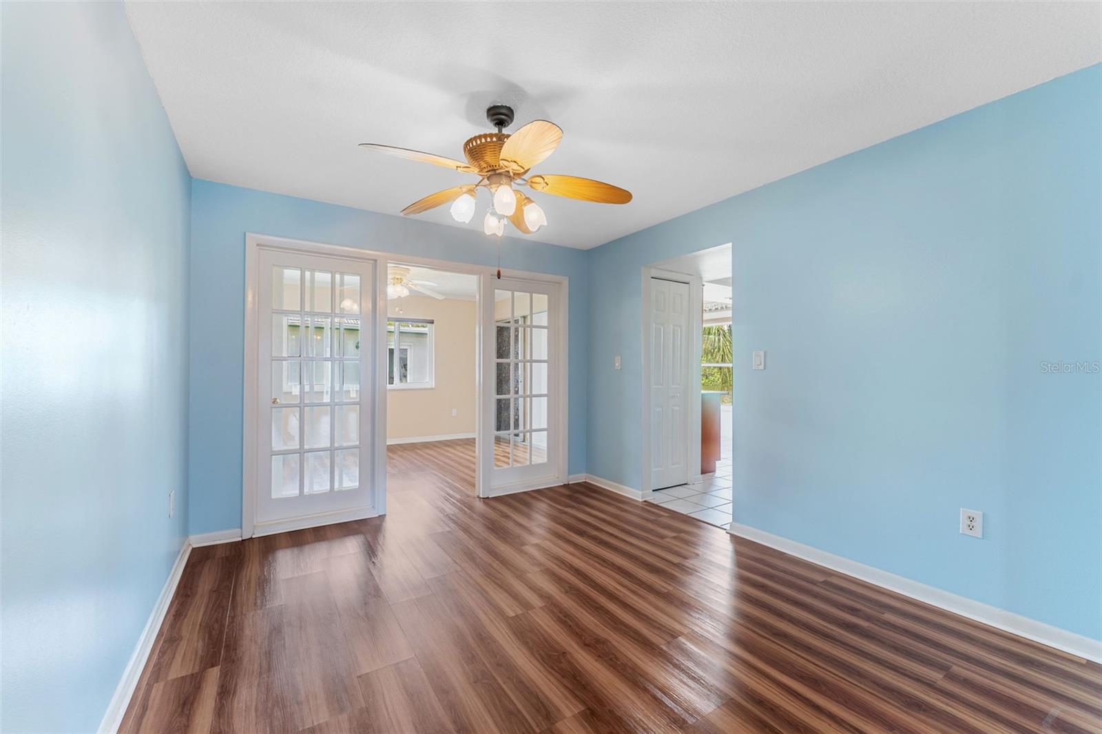 5377 SPRINGWOOD BLVD