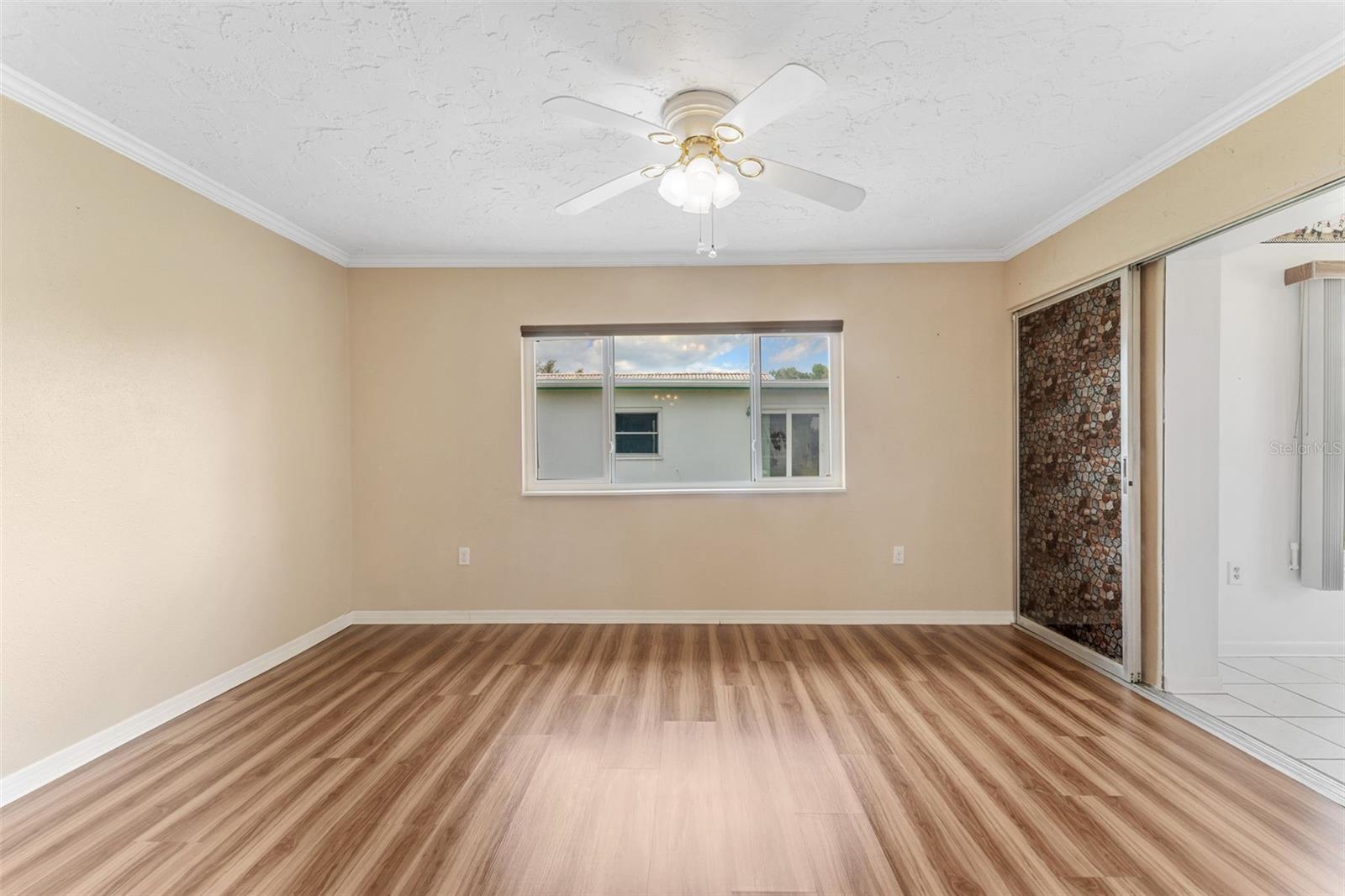 5377 SPRINGWOOD BLVD