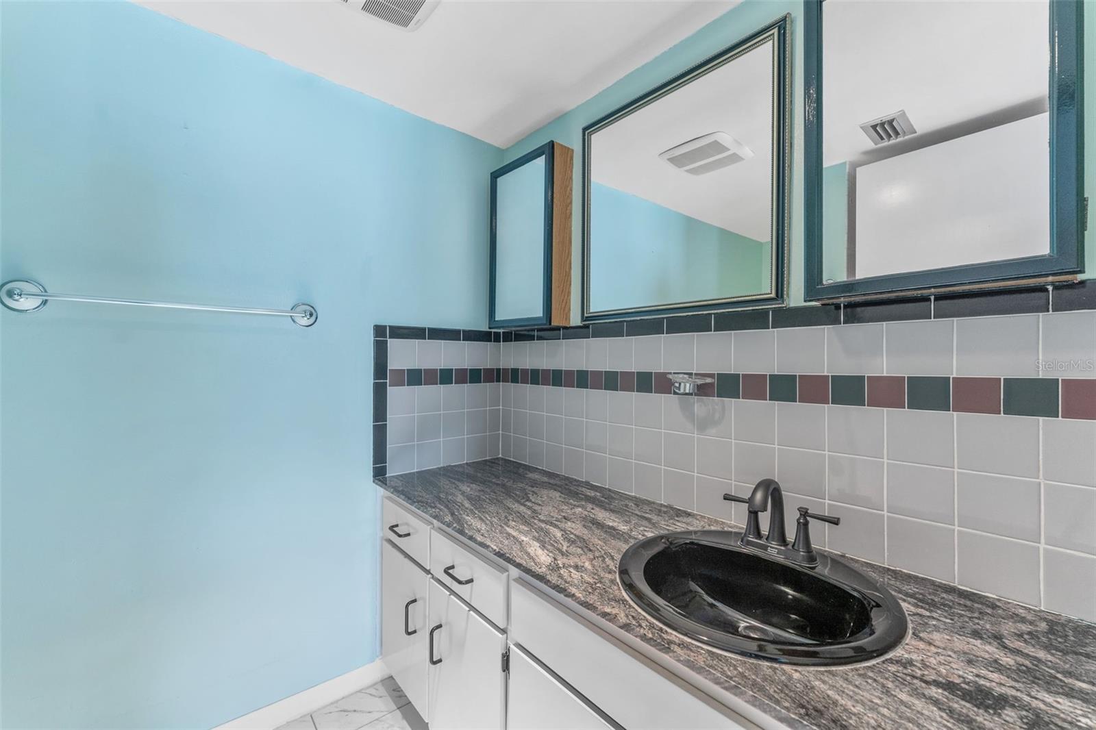 5377 SPRINGWOOD BLVD