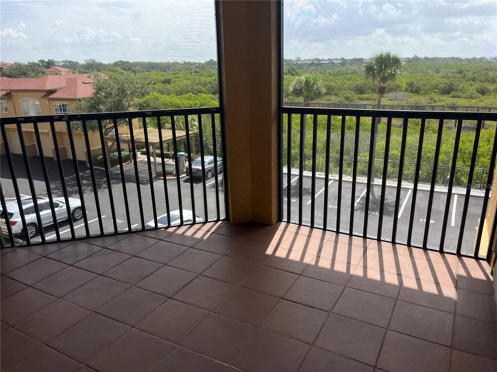 4305 BAYSIDE VILLAGE DR #301