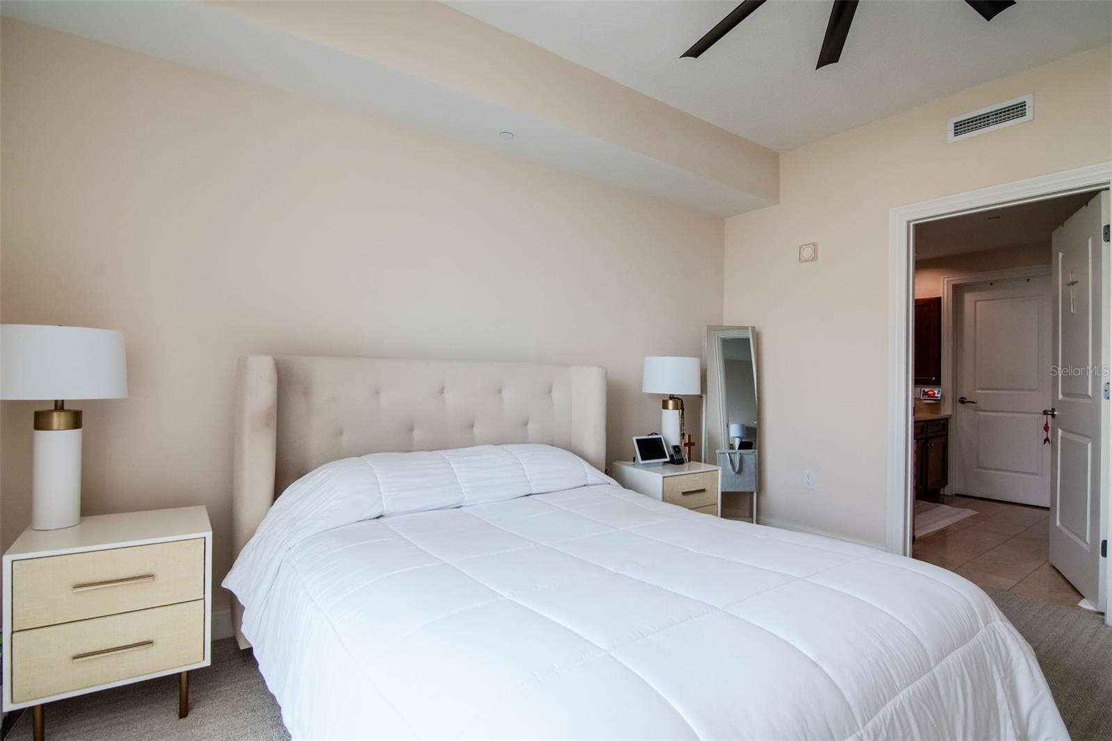 450 KNIGHTS RUN AVE #1003