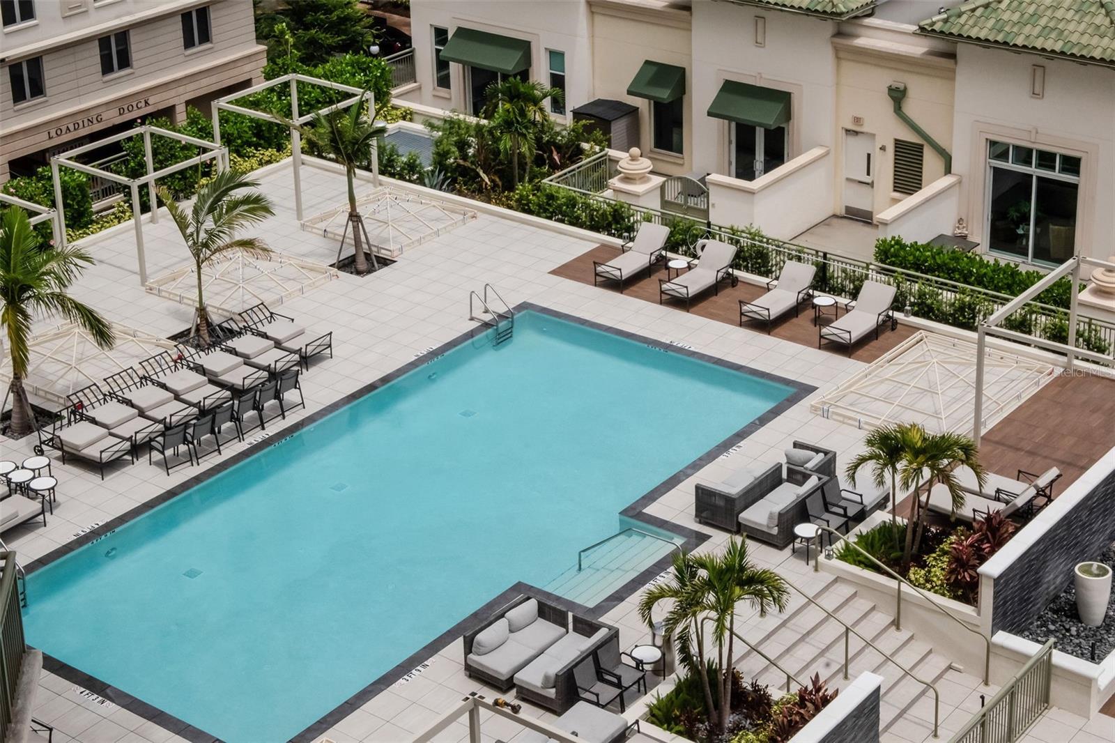 450 KNIGHTS RUN AVE #1003